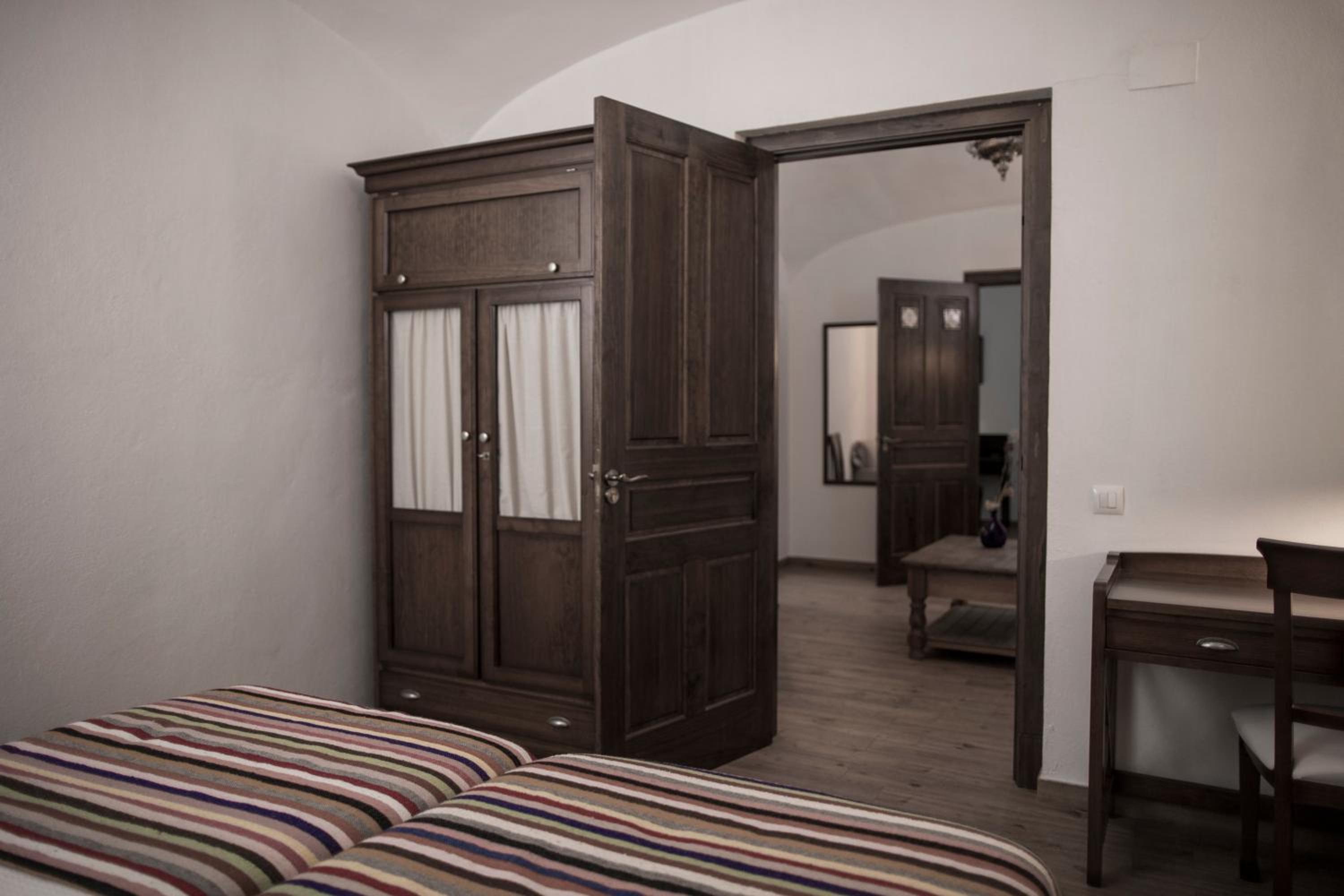 Superior King Suite photo 2