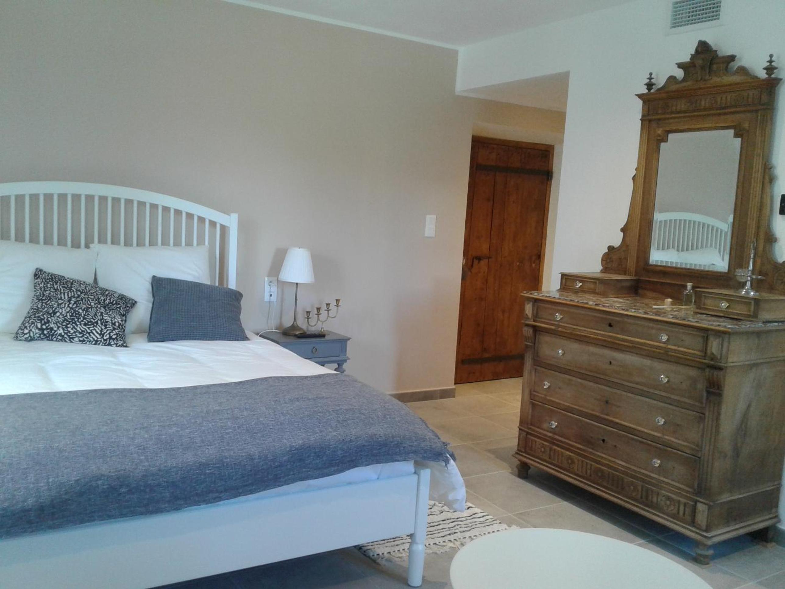Queen Room photo 1