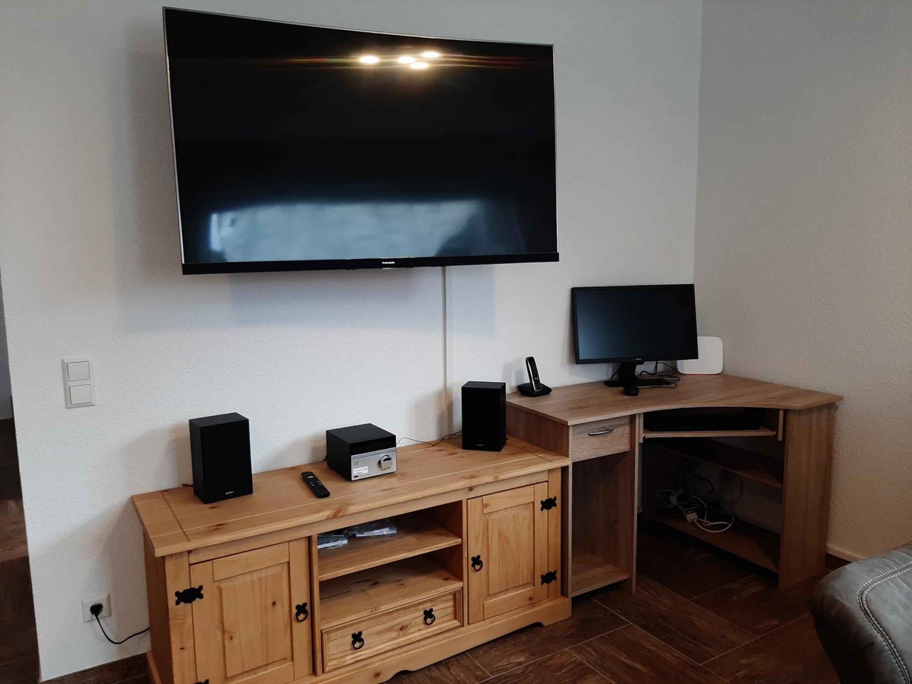 Three-Bedroom Apartment photo 2