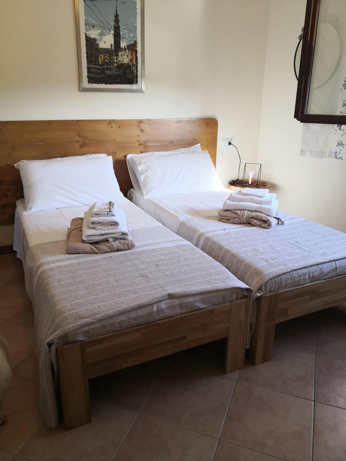 Double or Twin Room with Private Bathroom - Annex photo 3