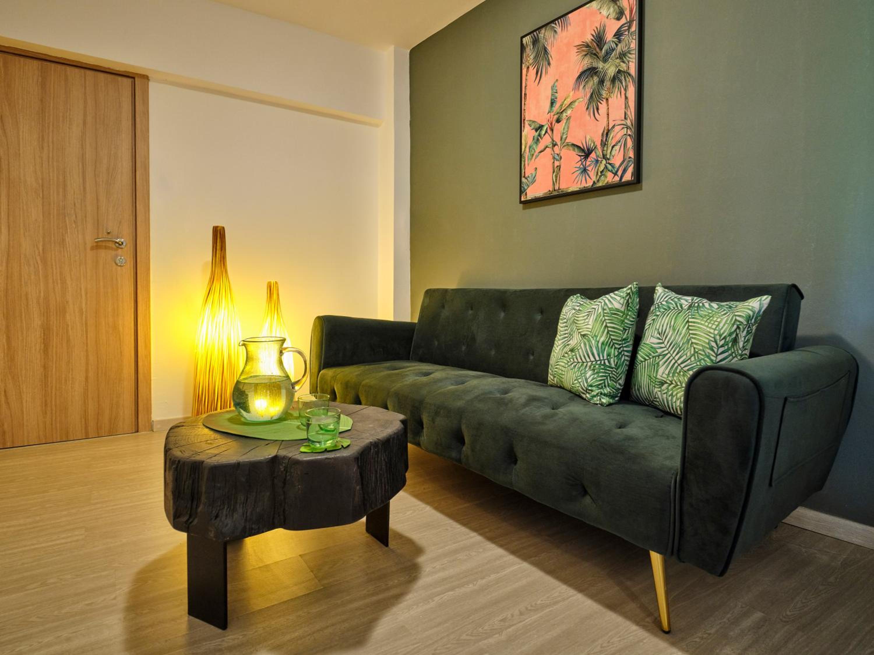 One Bedroom Suite with Sea View - Photo 6