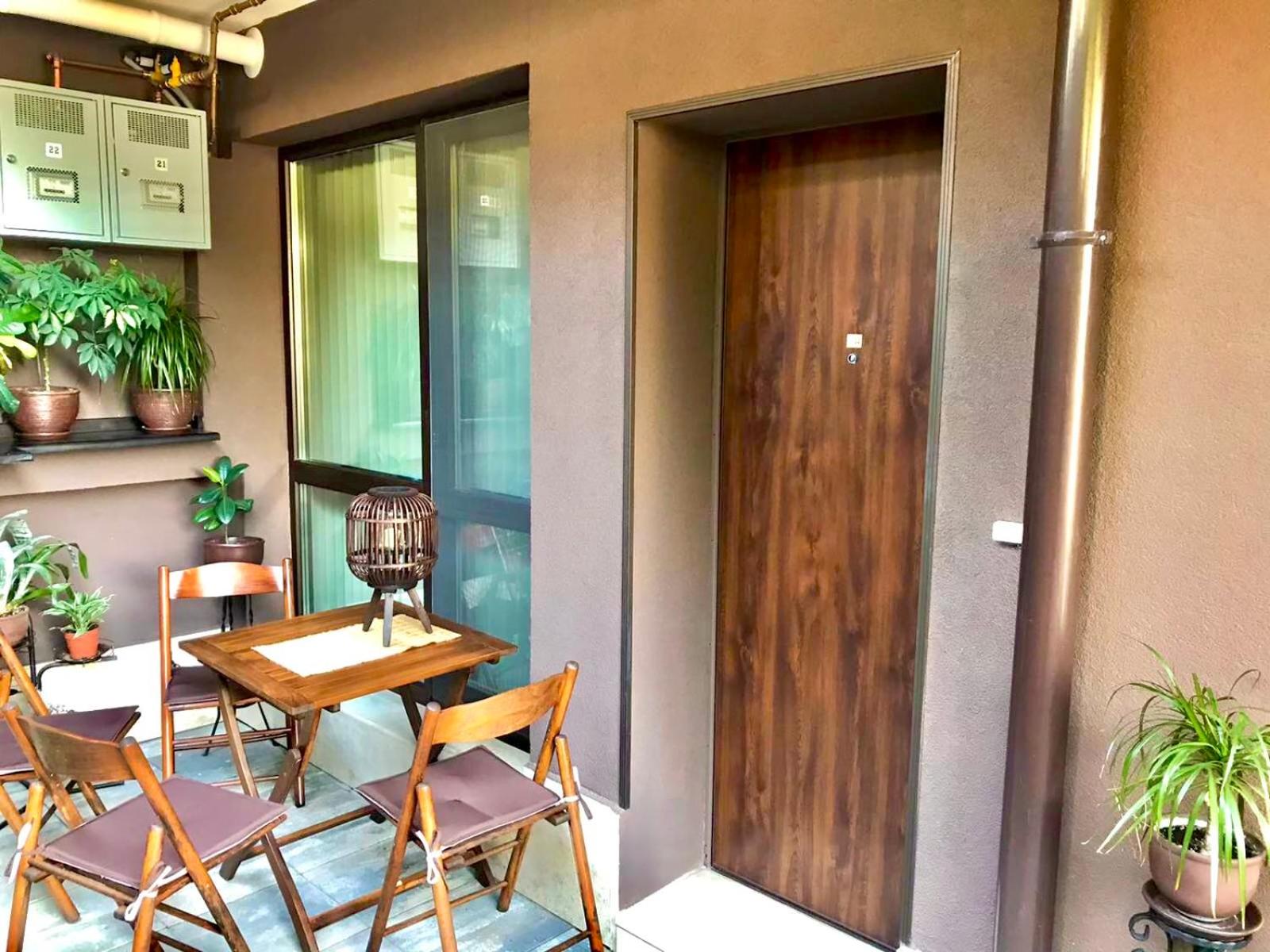 Two-Bedroom Apartment - Photo 4