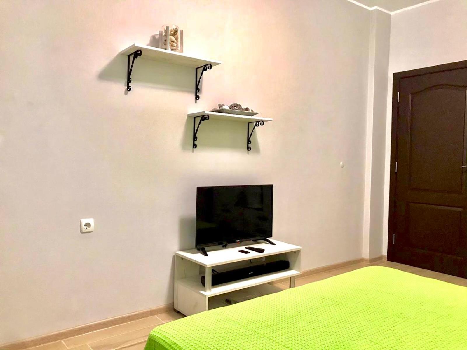 Two-Bedroom Apartment - Photo 6