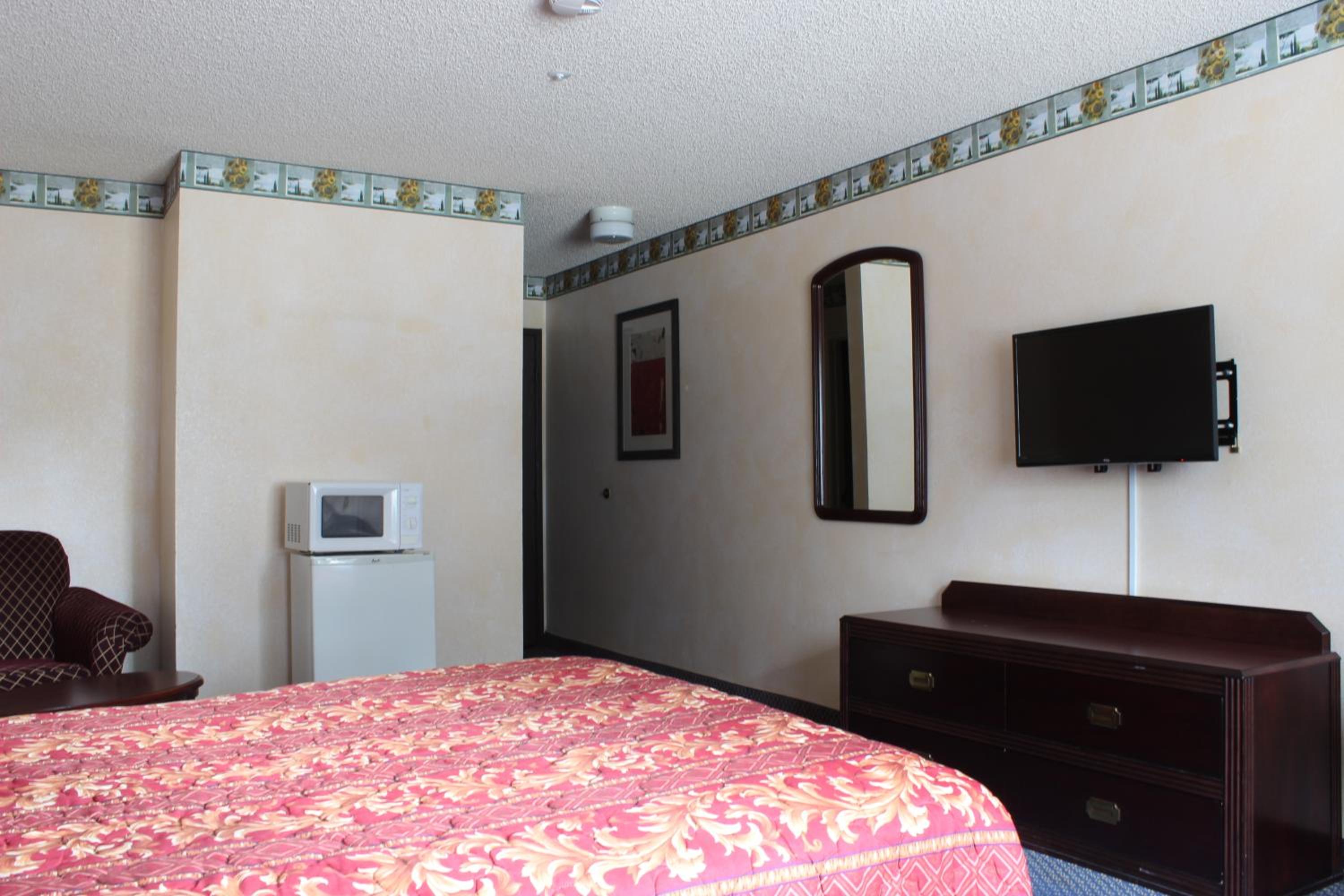 Queen Room - Photo 2