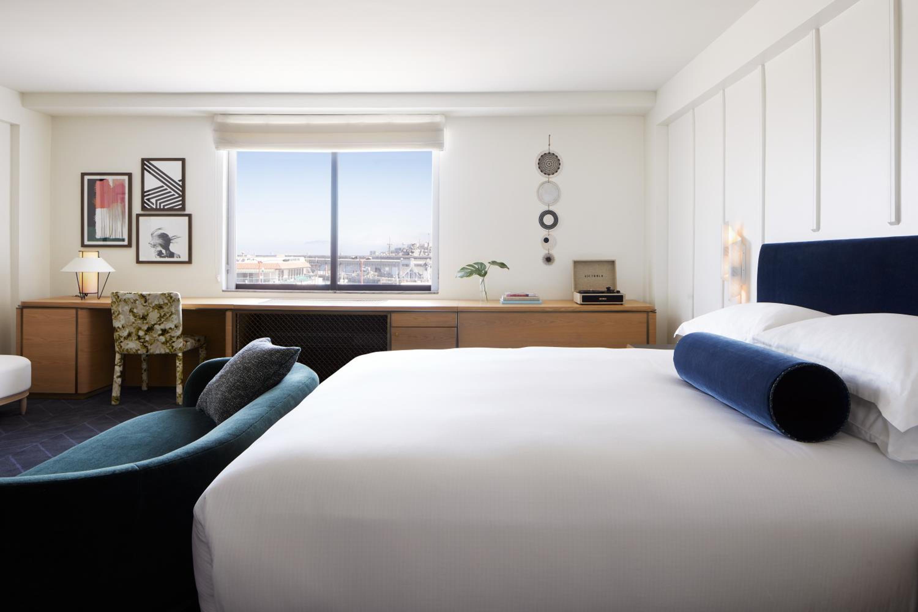 Premium King Room with Tub and Walk-In Shower/Bay View