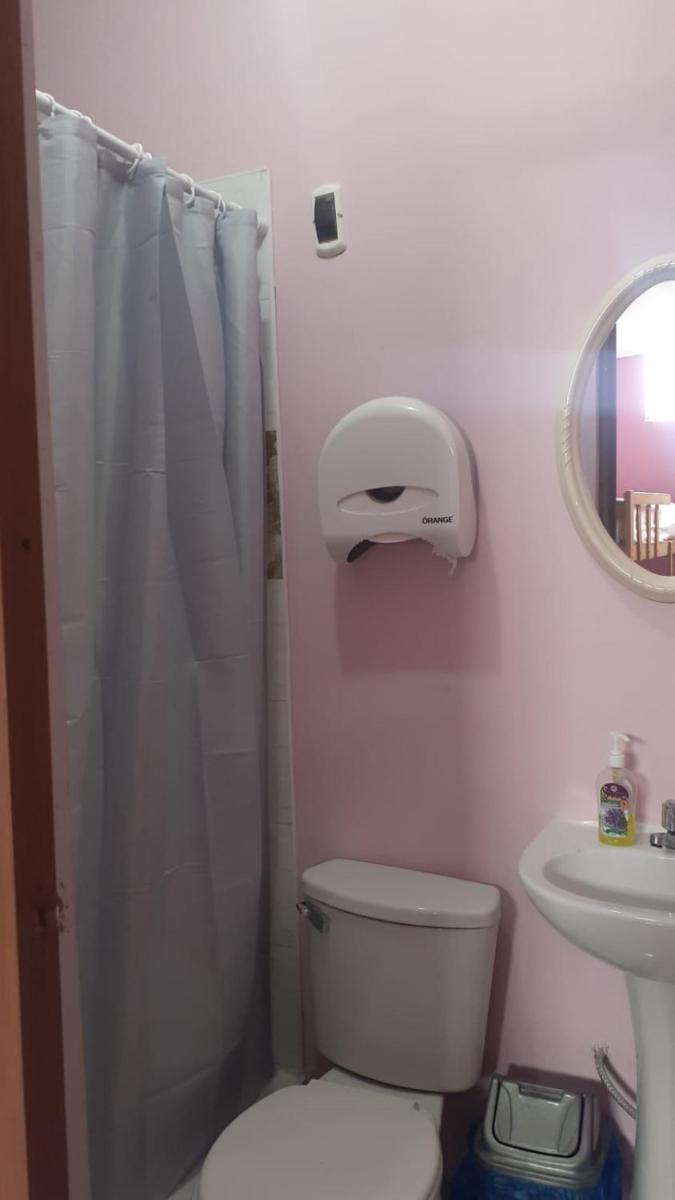Family Room with Private Bathroom photo 3