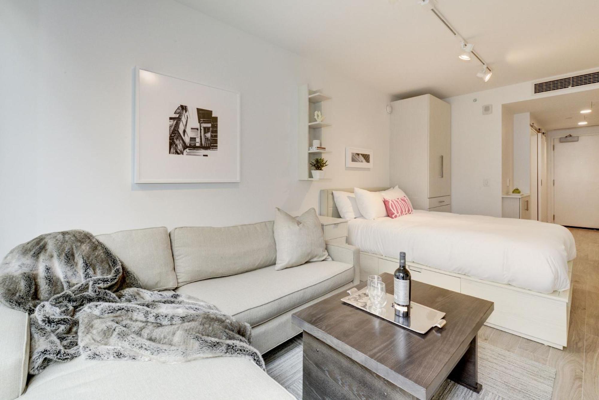 Premium Studio Apartment photo 1
