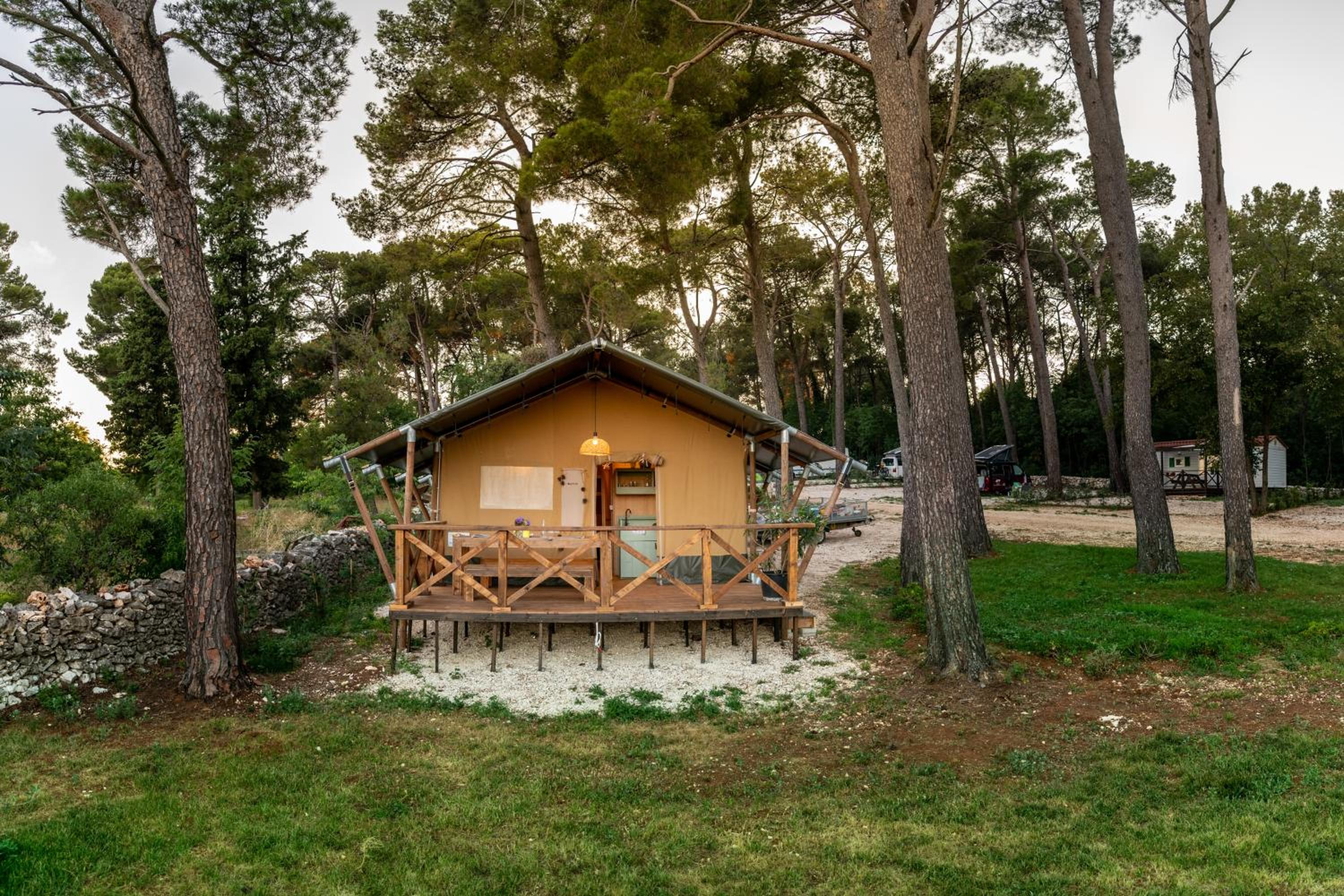 Tent - Photo 6