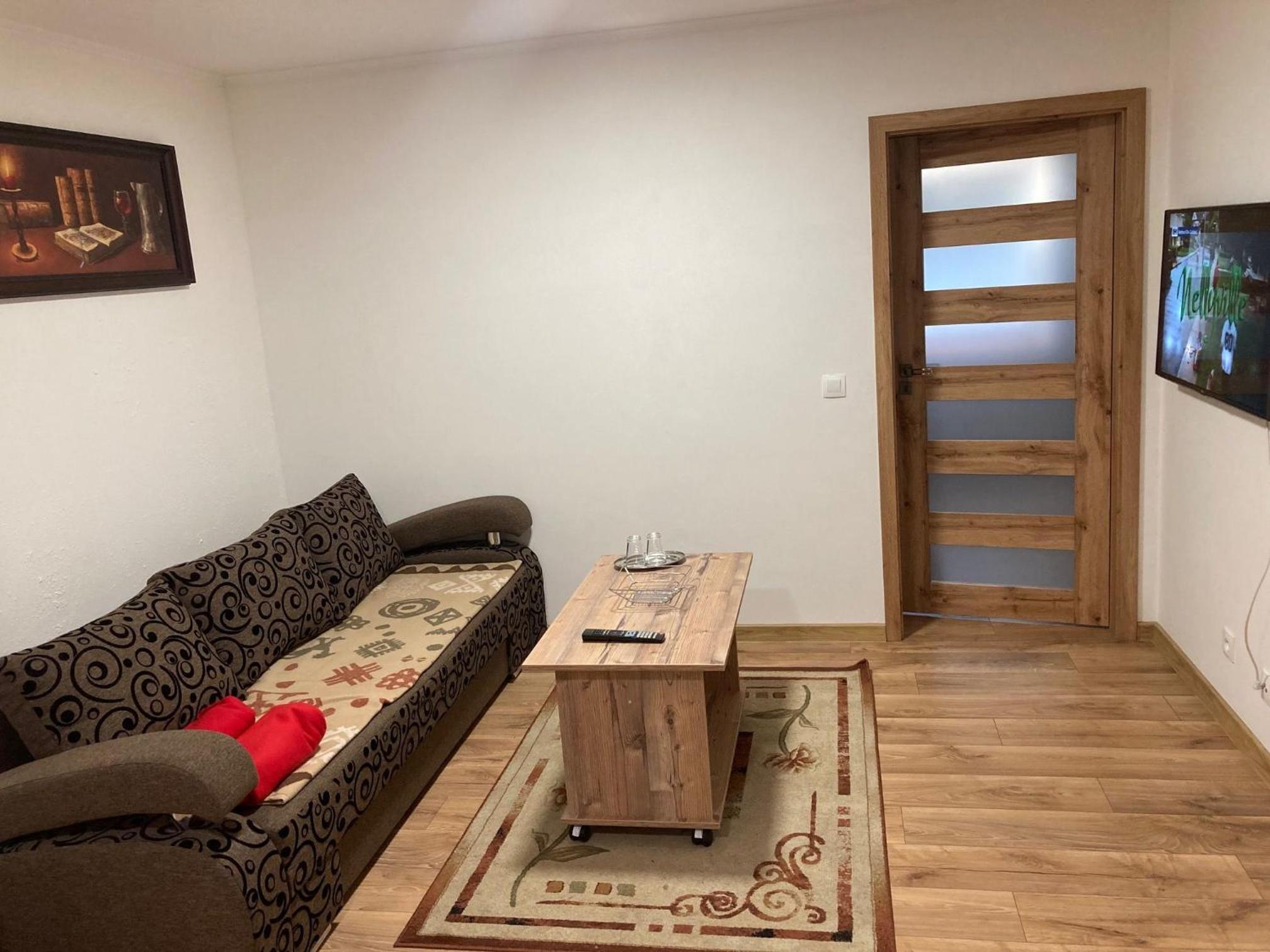 Apartment - Ground Floor - Photo 1