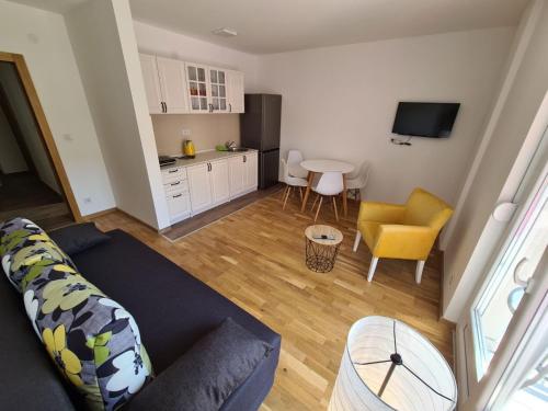 One-Bedroom Apartment photo 2