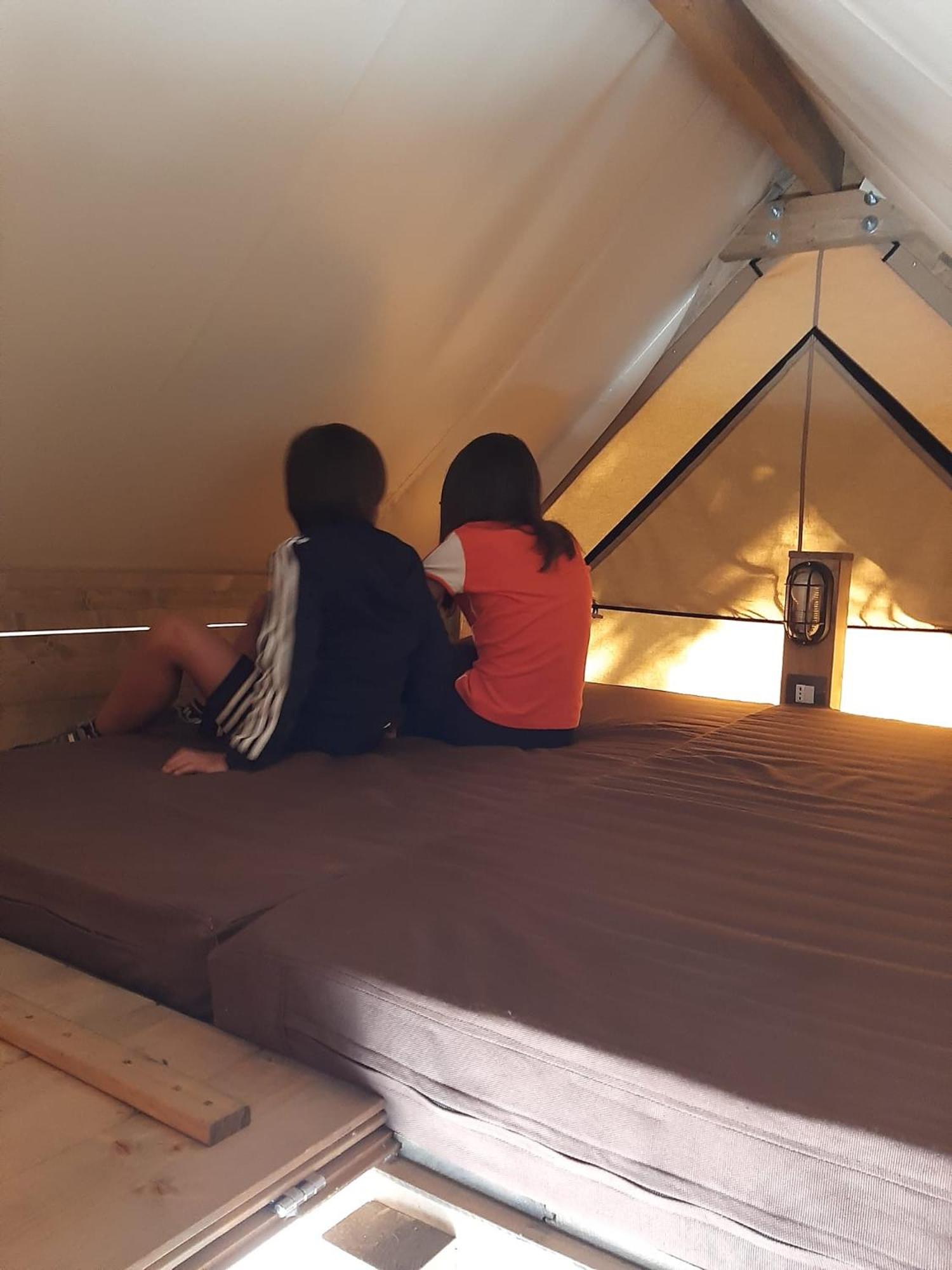 Tent - Split - Photo 1