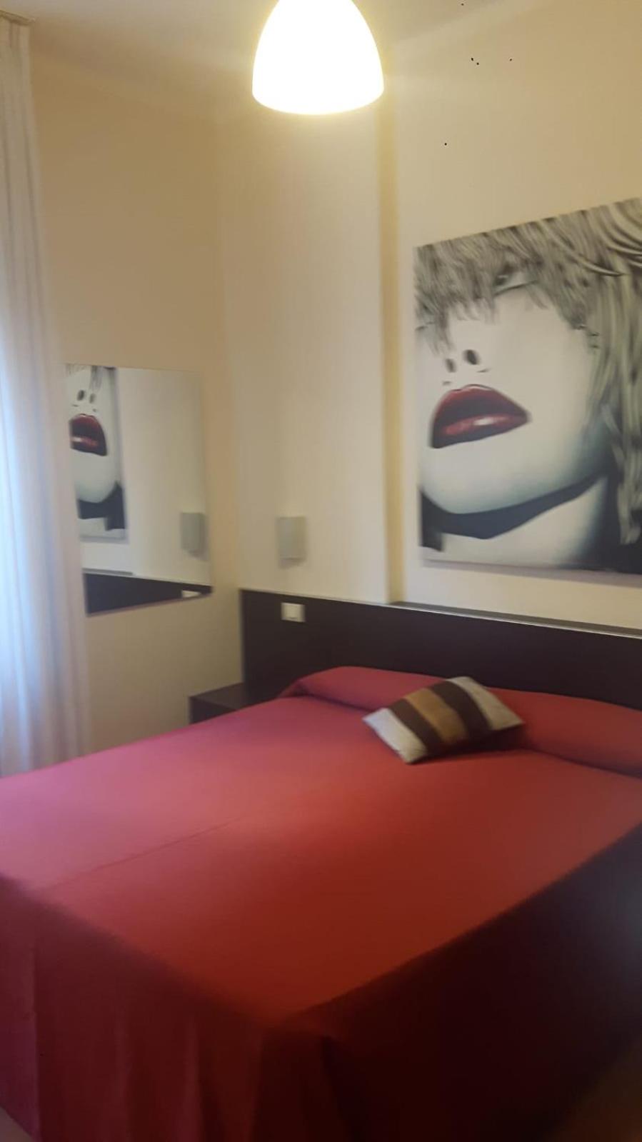 Economy Double Room - Photo 4