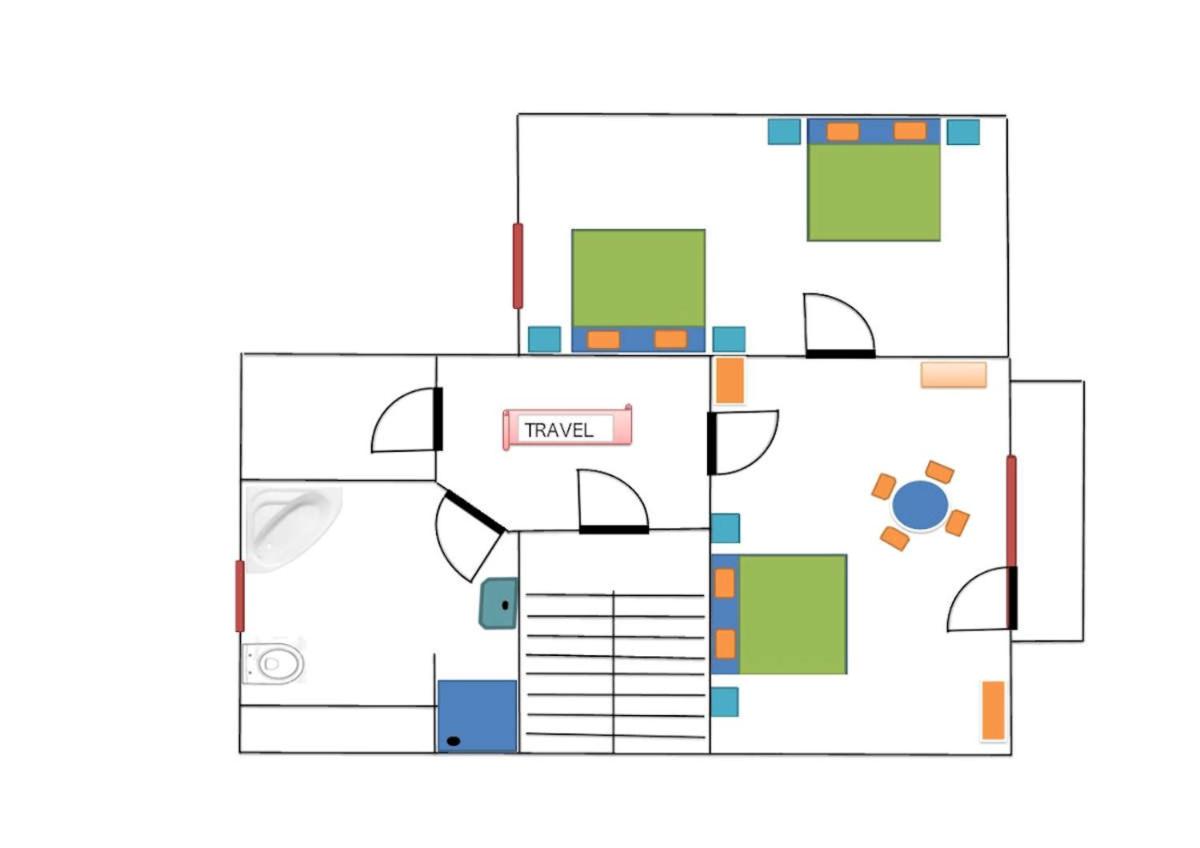 Family Room with Private Bathroom photo 3