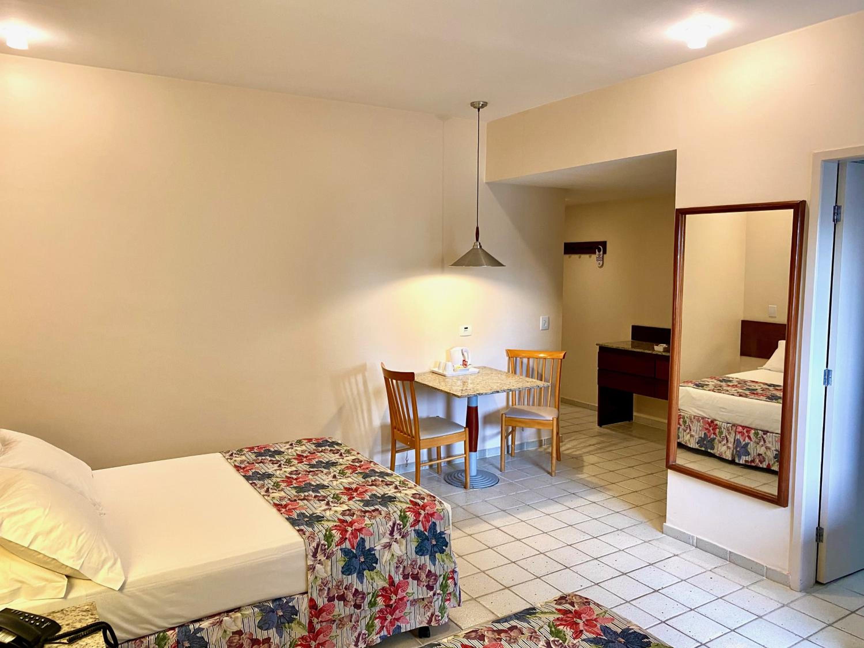 Comfort Room - Photo 10