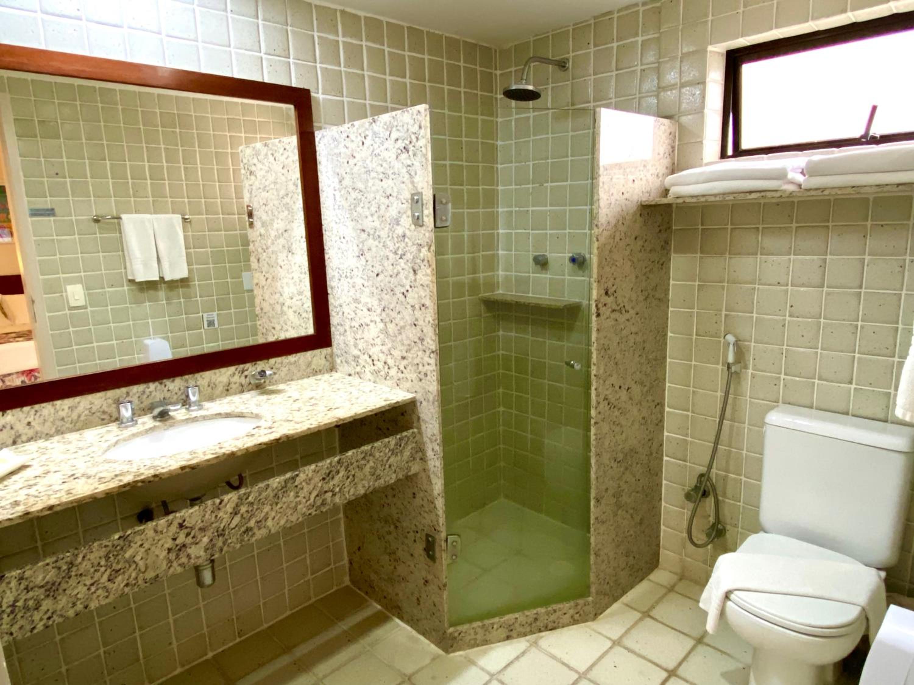 Comfort Room - Photo 6