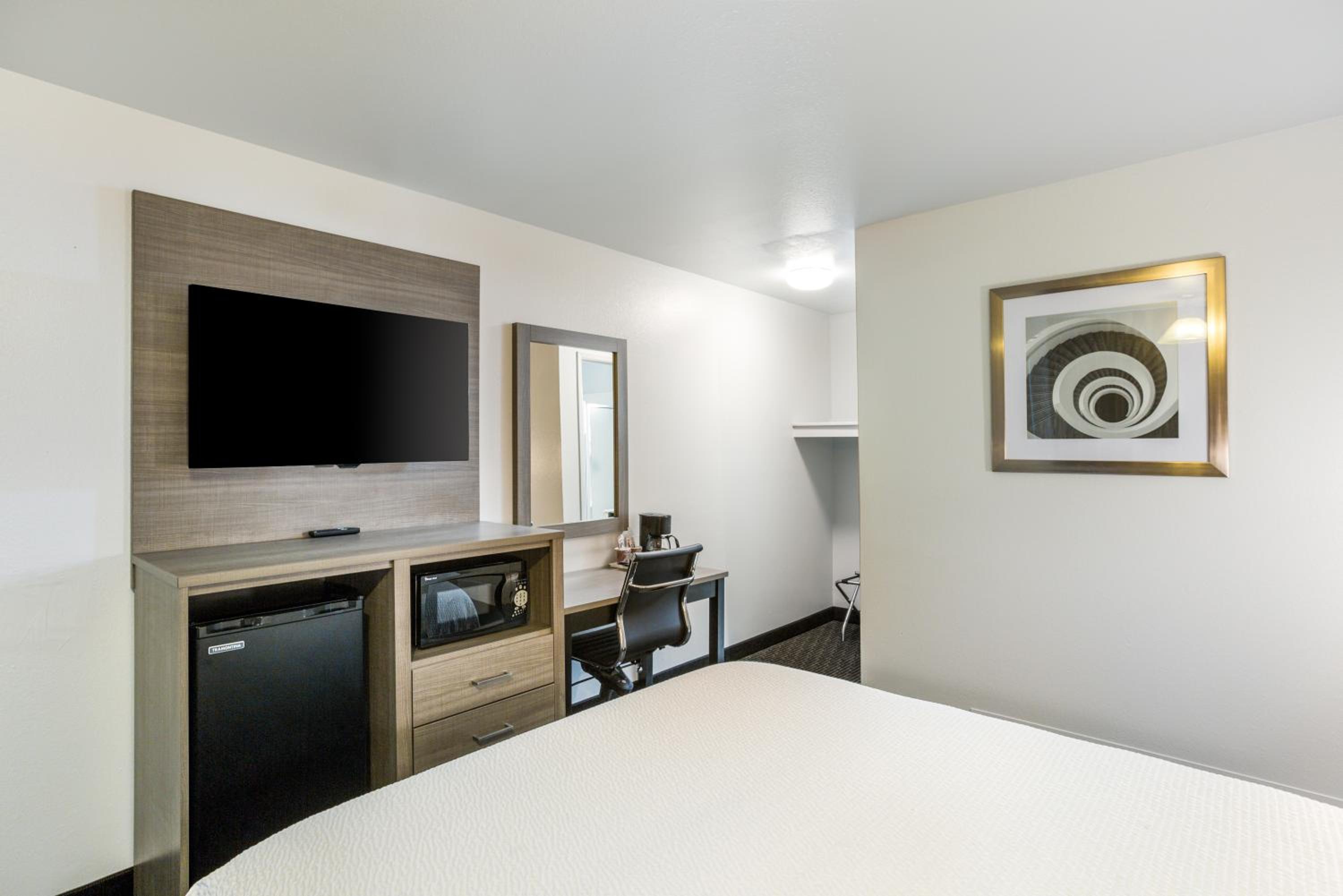Standard Queen Room - Photo 4