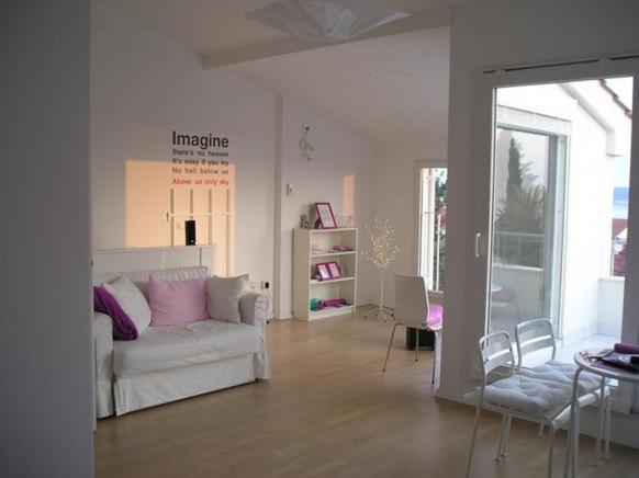 Three-Bedroom Villa photo 1