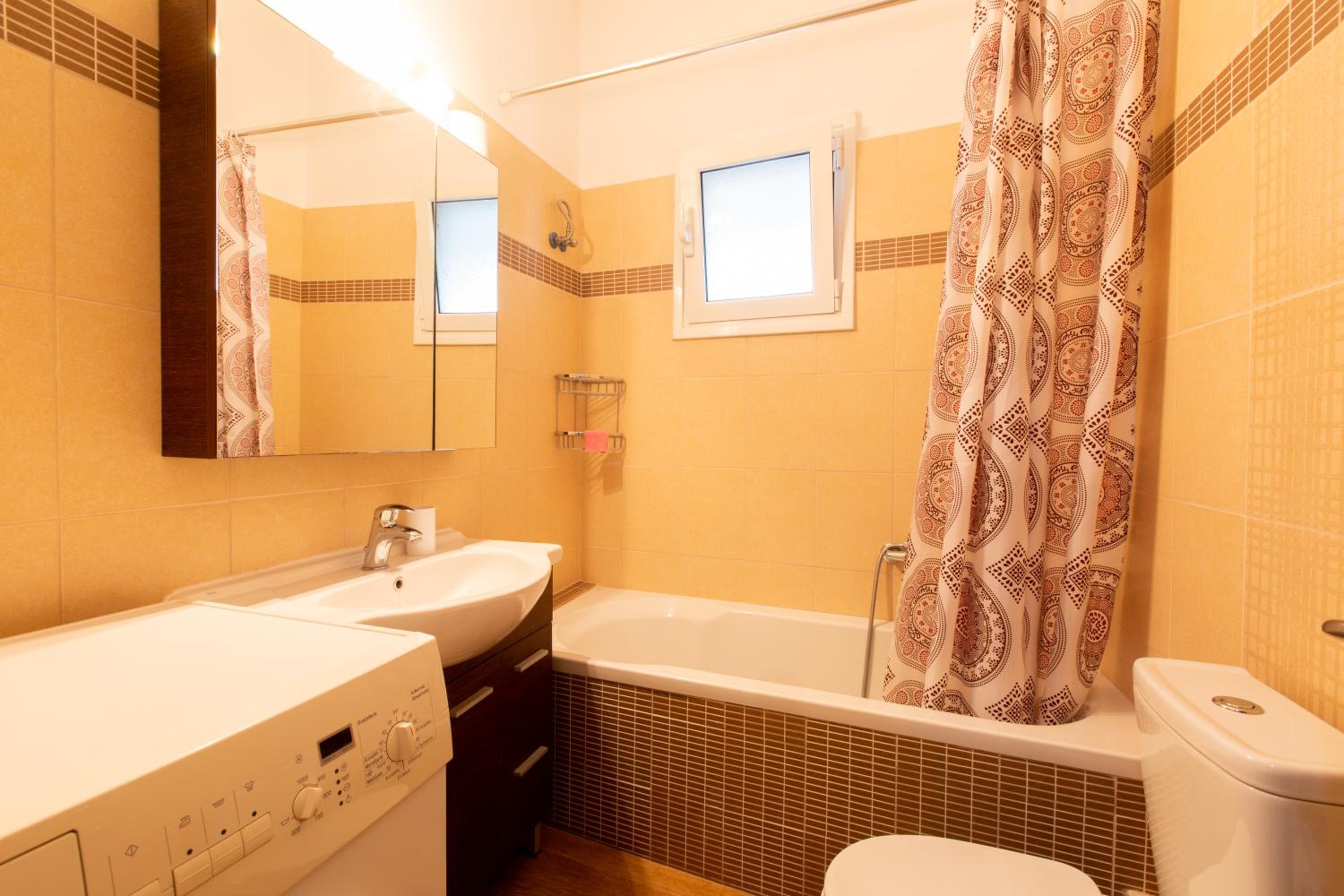 Two-Bedroom House photo 2