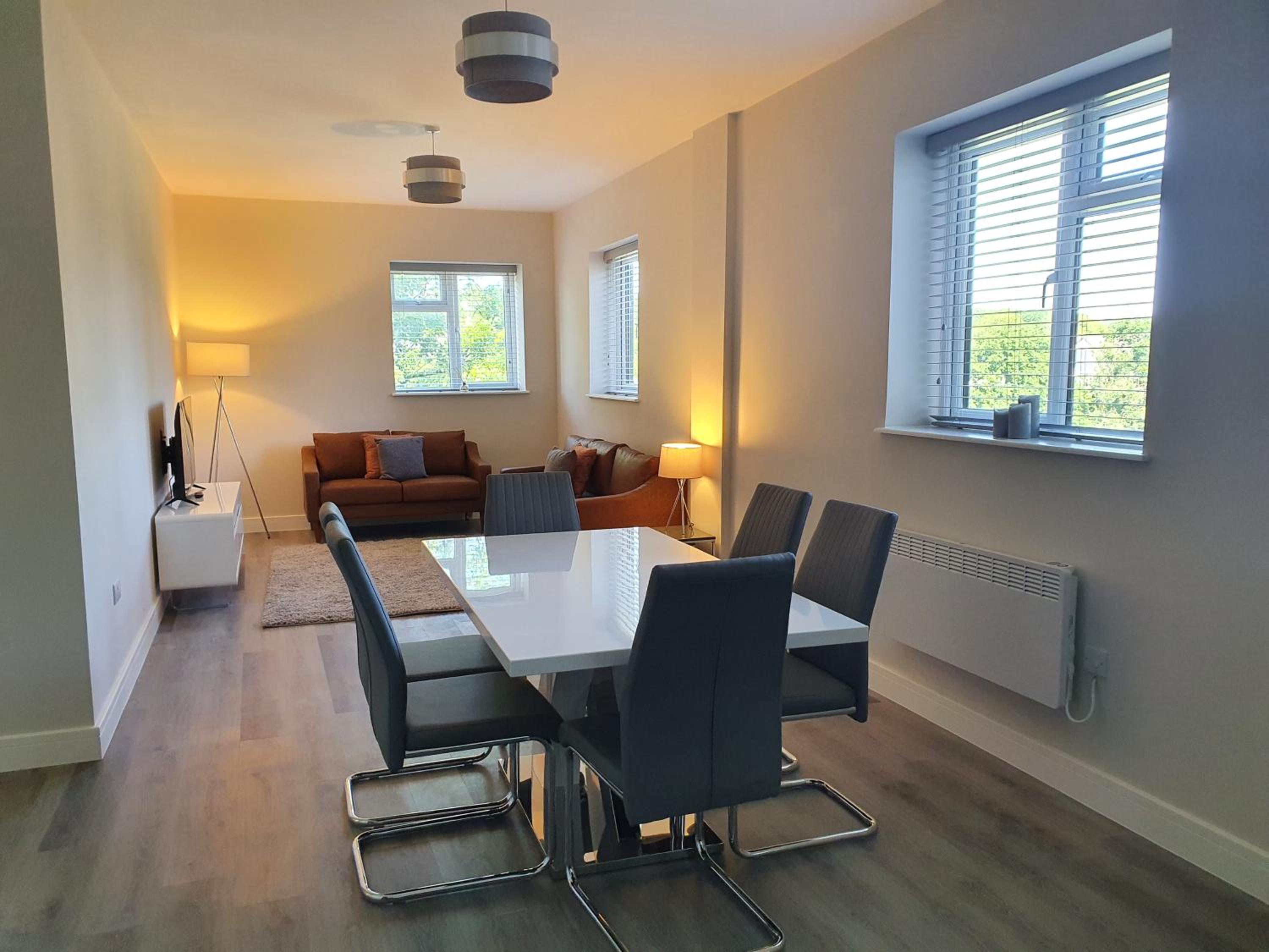 Apartment photo 2