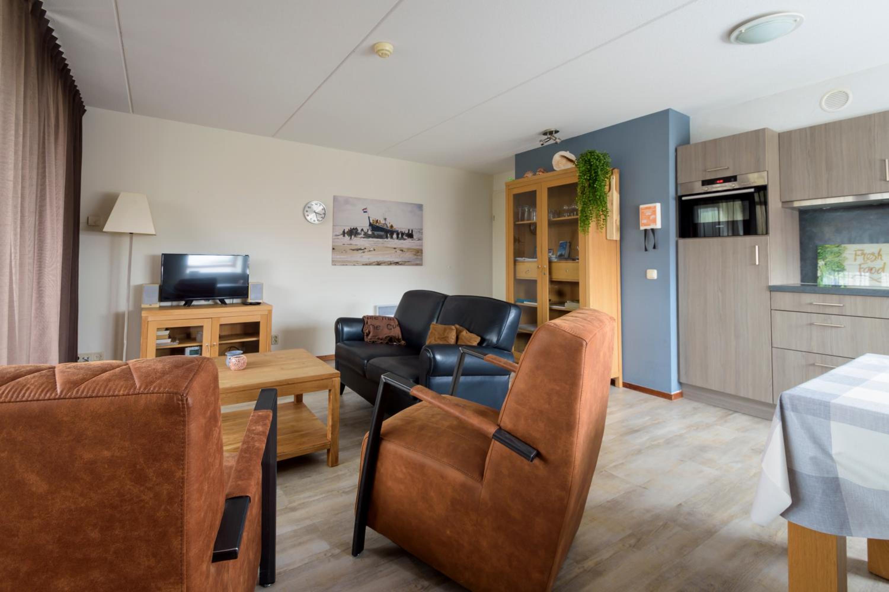 One-Bedroom Apartment photo 1