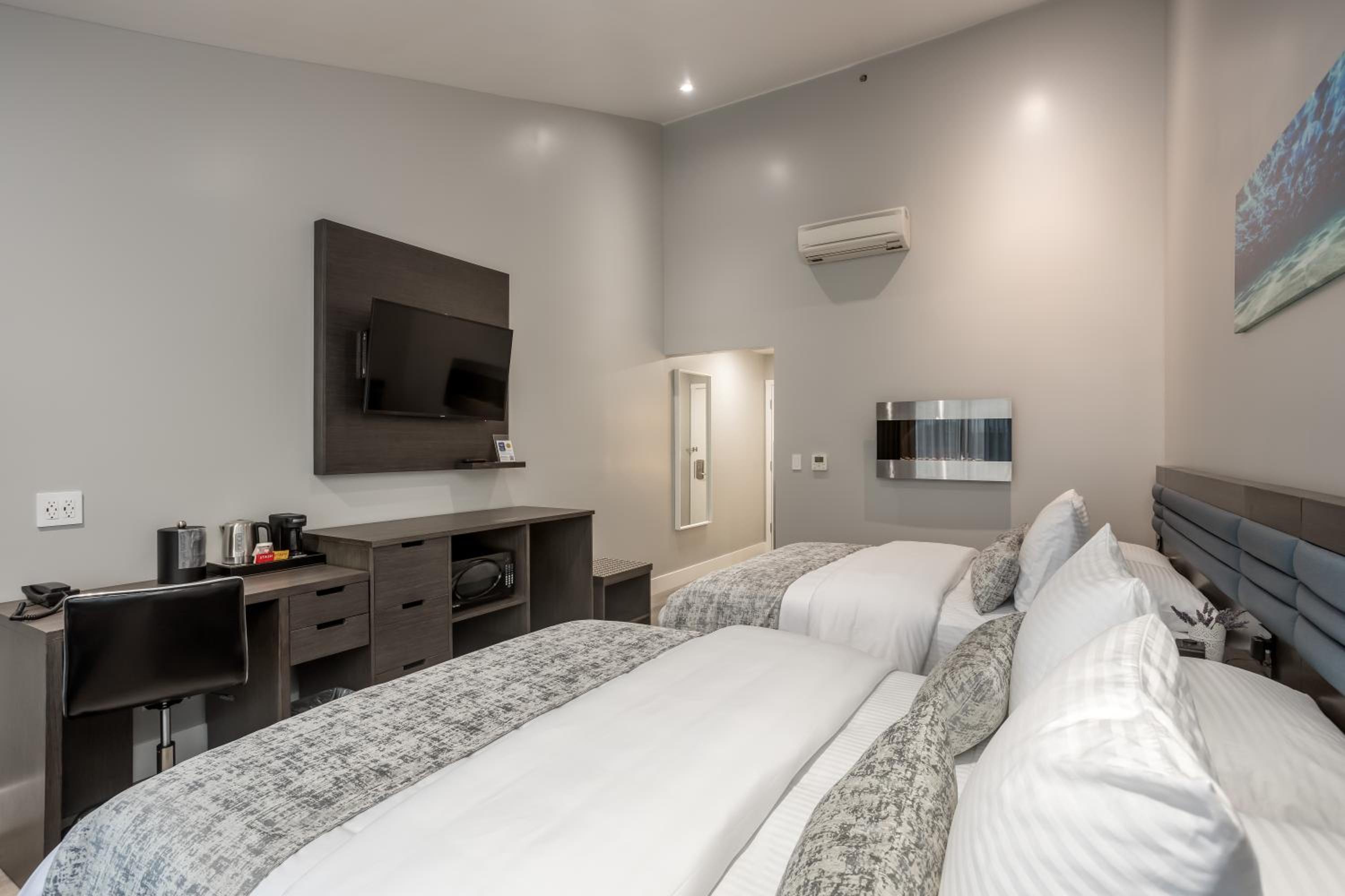 Double Room - Photo 5