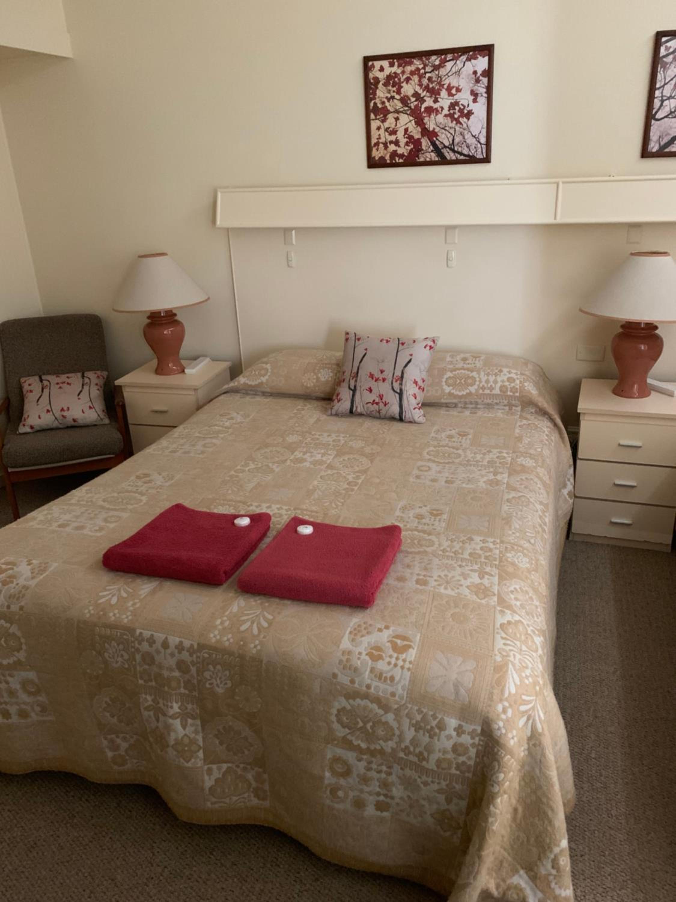 Budget Double Room - Photo 1