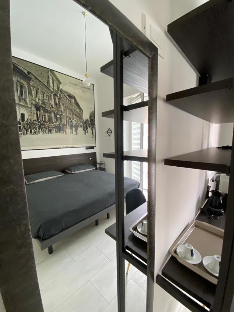 Superior Double or Twin Room with City View - Photo 21