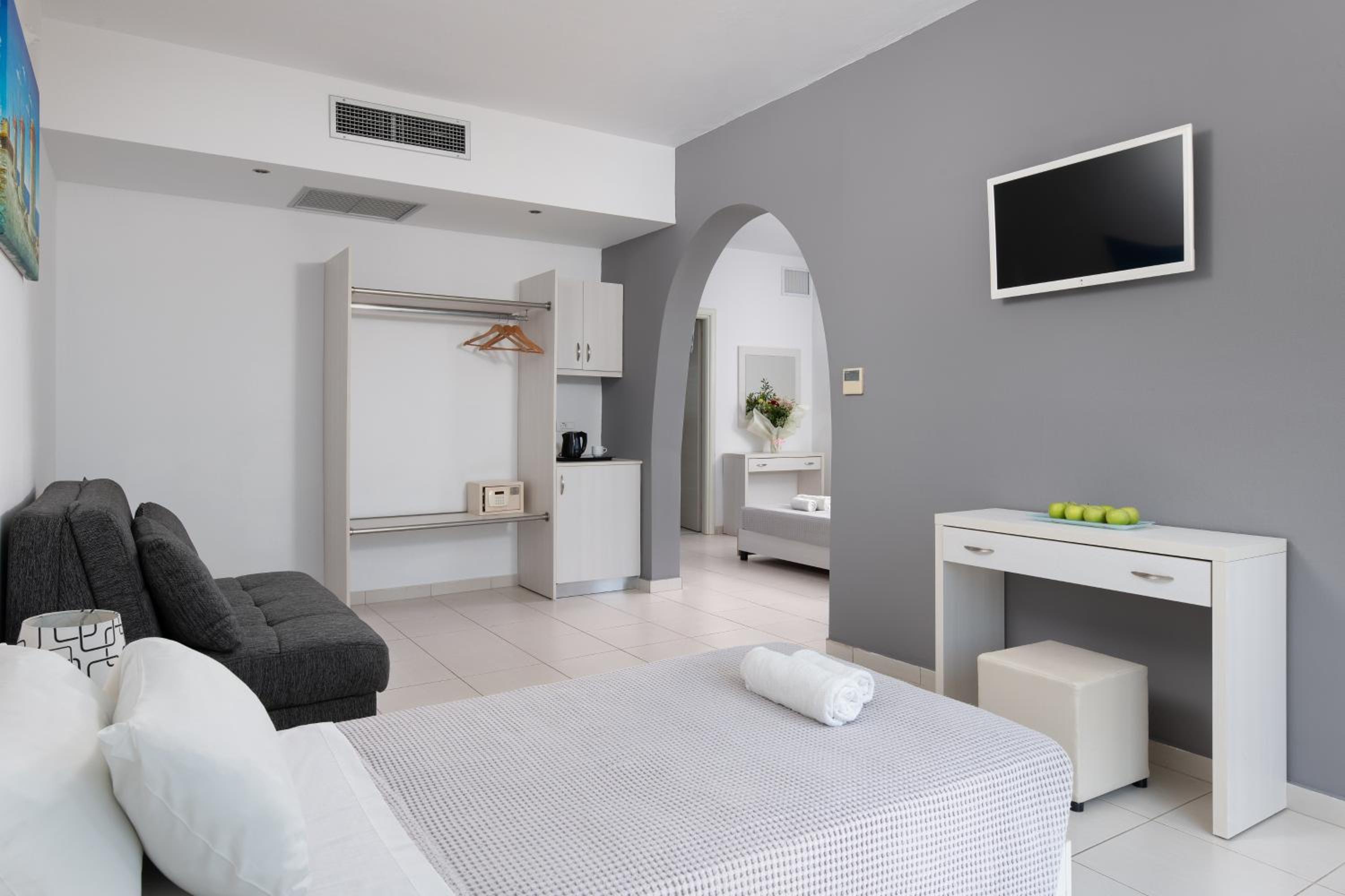 Junior Suite with Mountain View