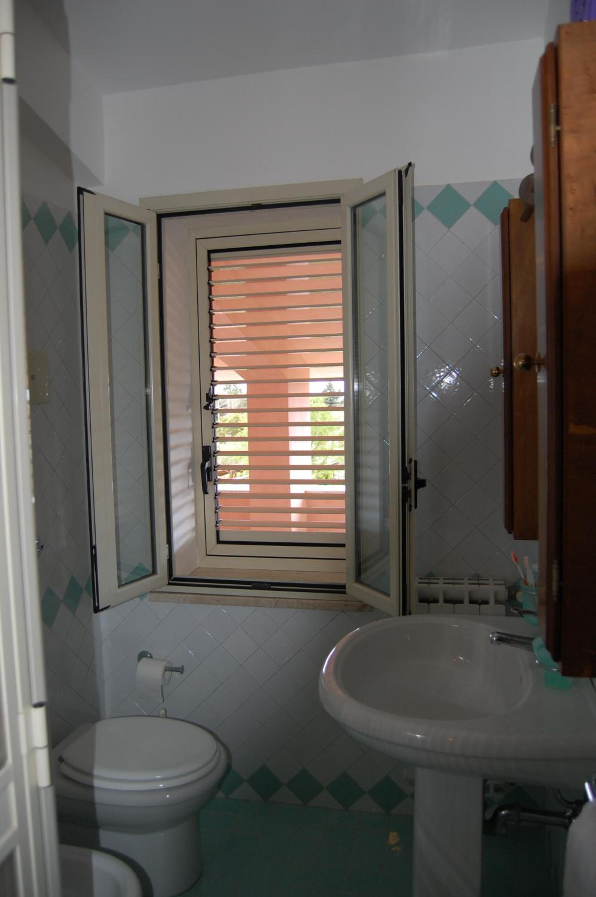 Triple Room with Private Bathroom photo 2