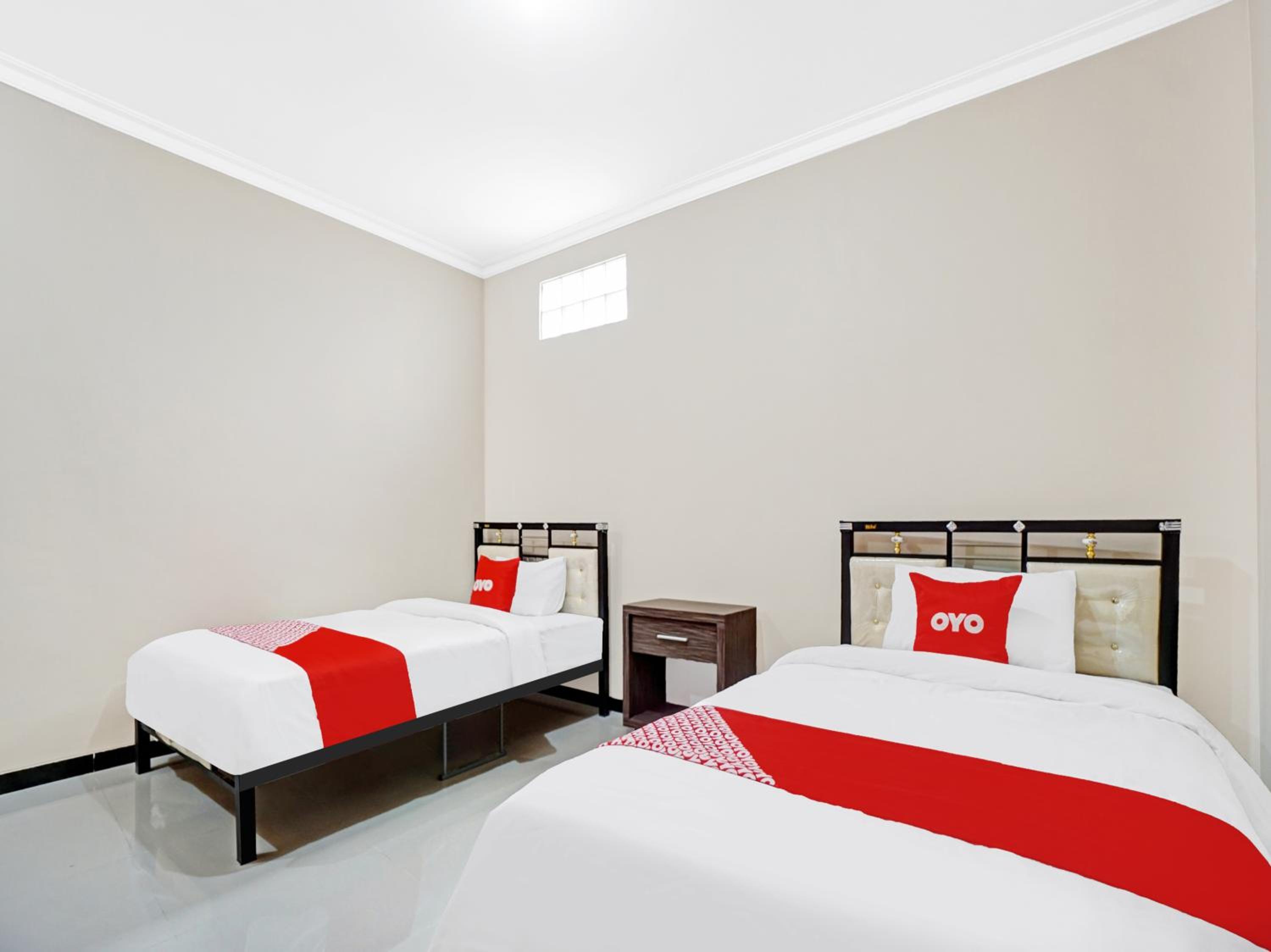 Delxue Twin Room - Photo 2