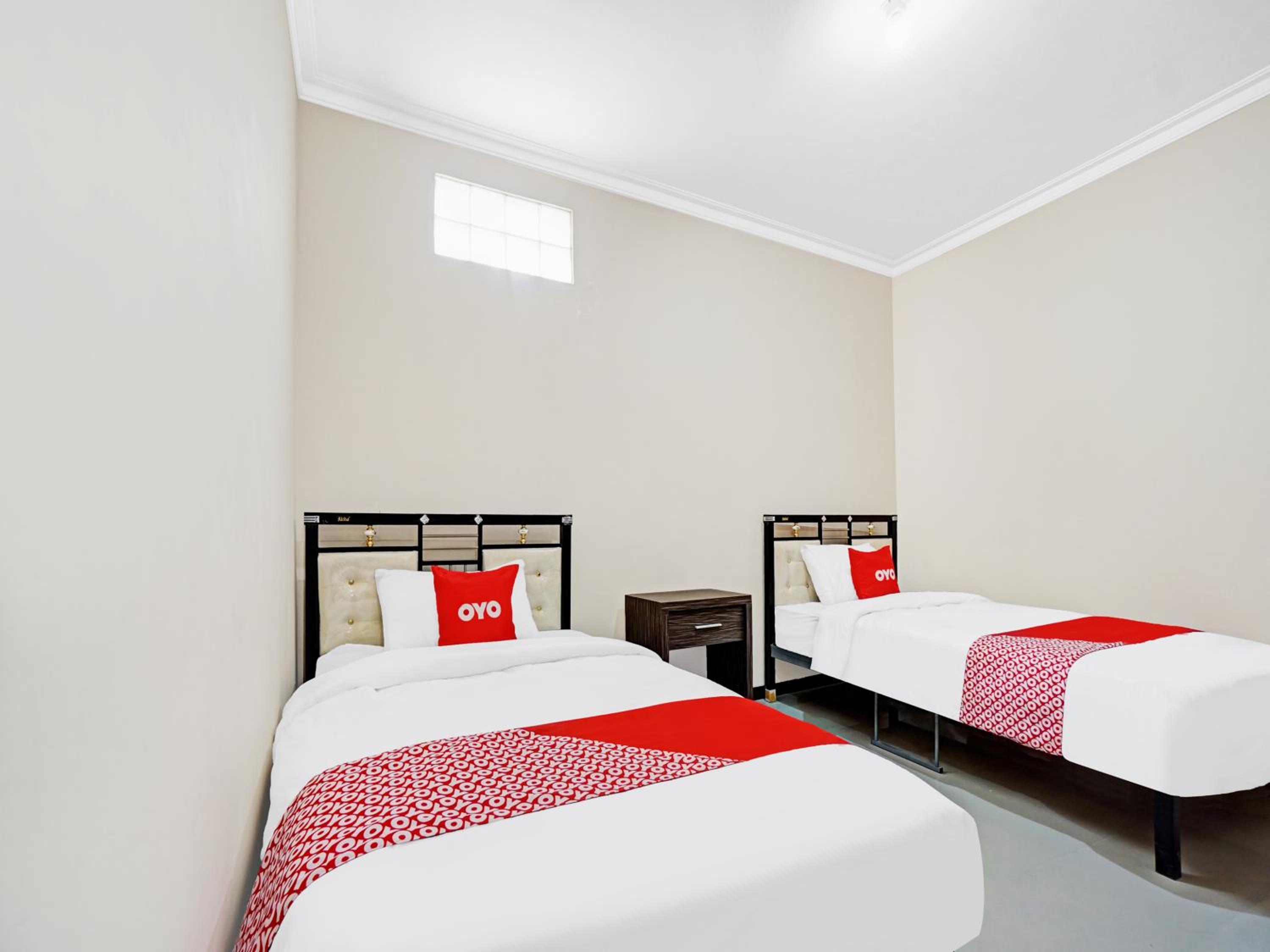 Delxue Twin Room - Photo 1
