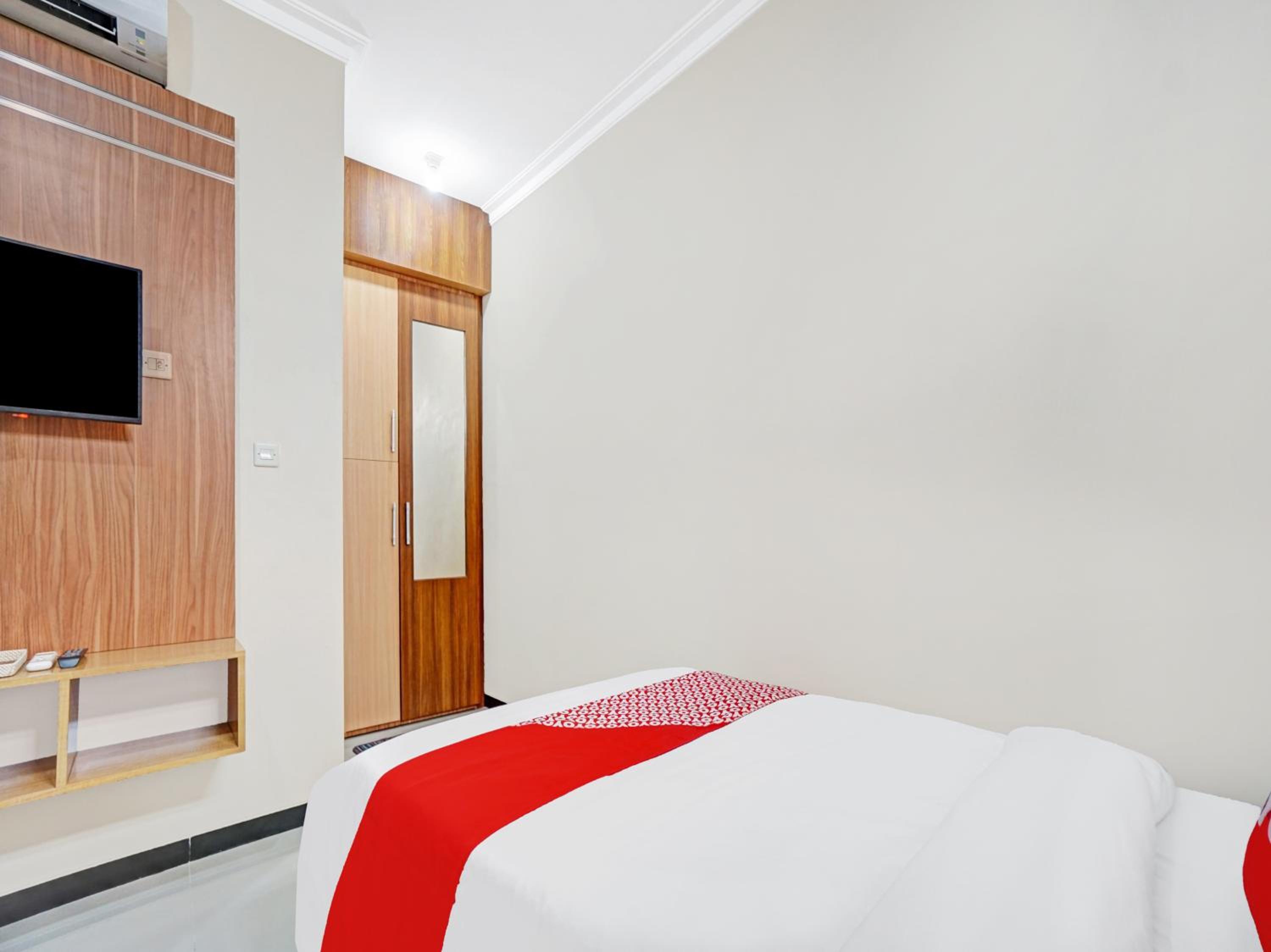 Delxue Twin Room - Photo 4