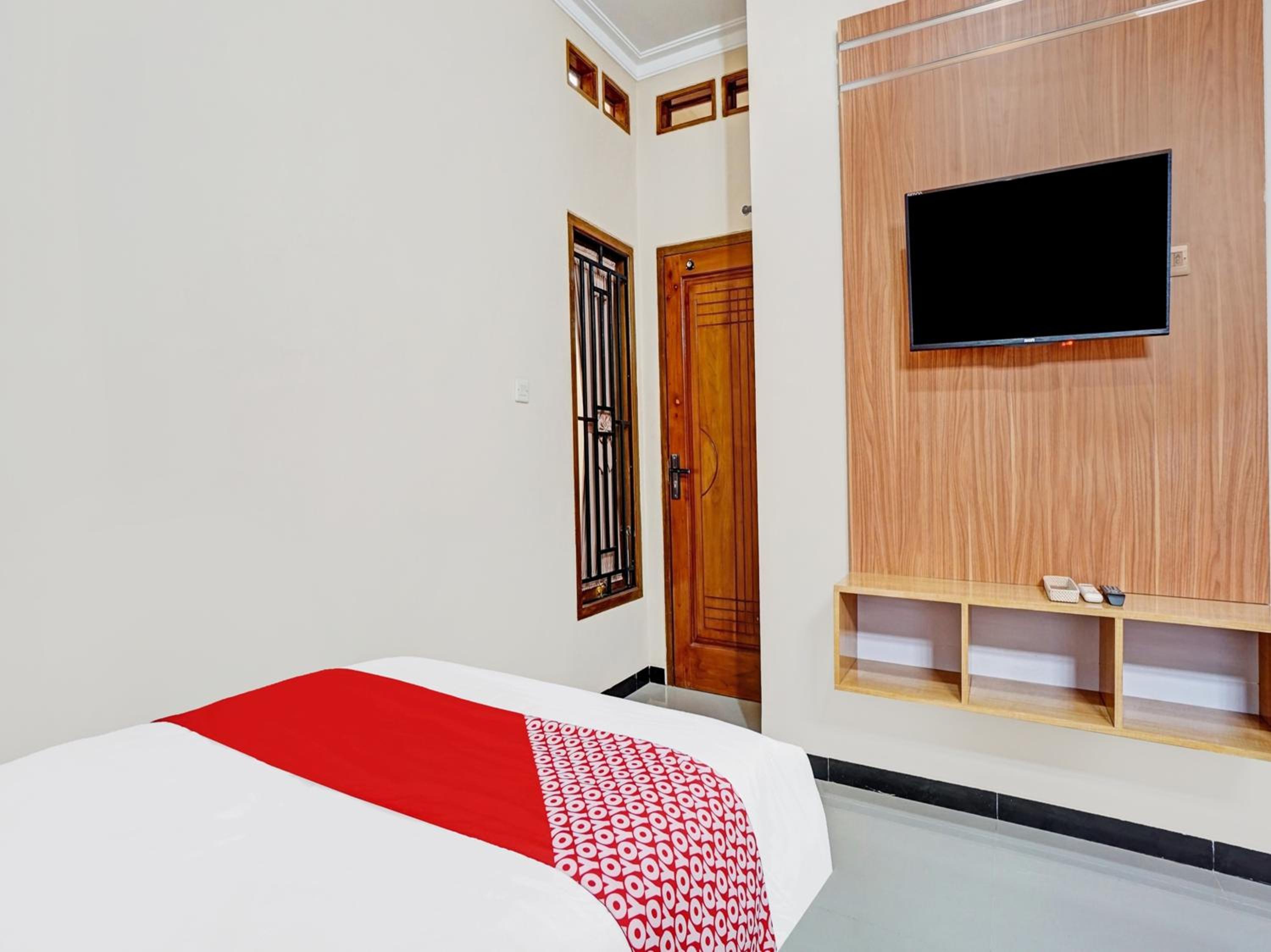 Delxue Twin Room - Photo 3
