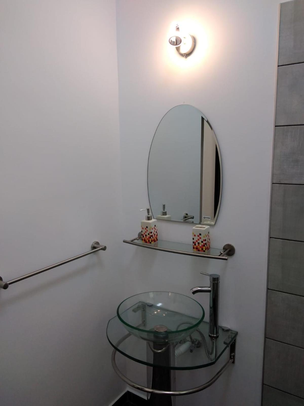 Budget Double Room - Photo 6