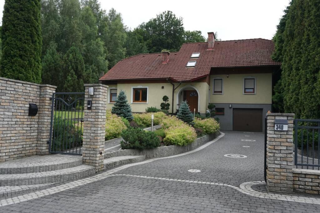 Villa photo 1