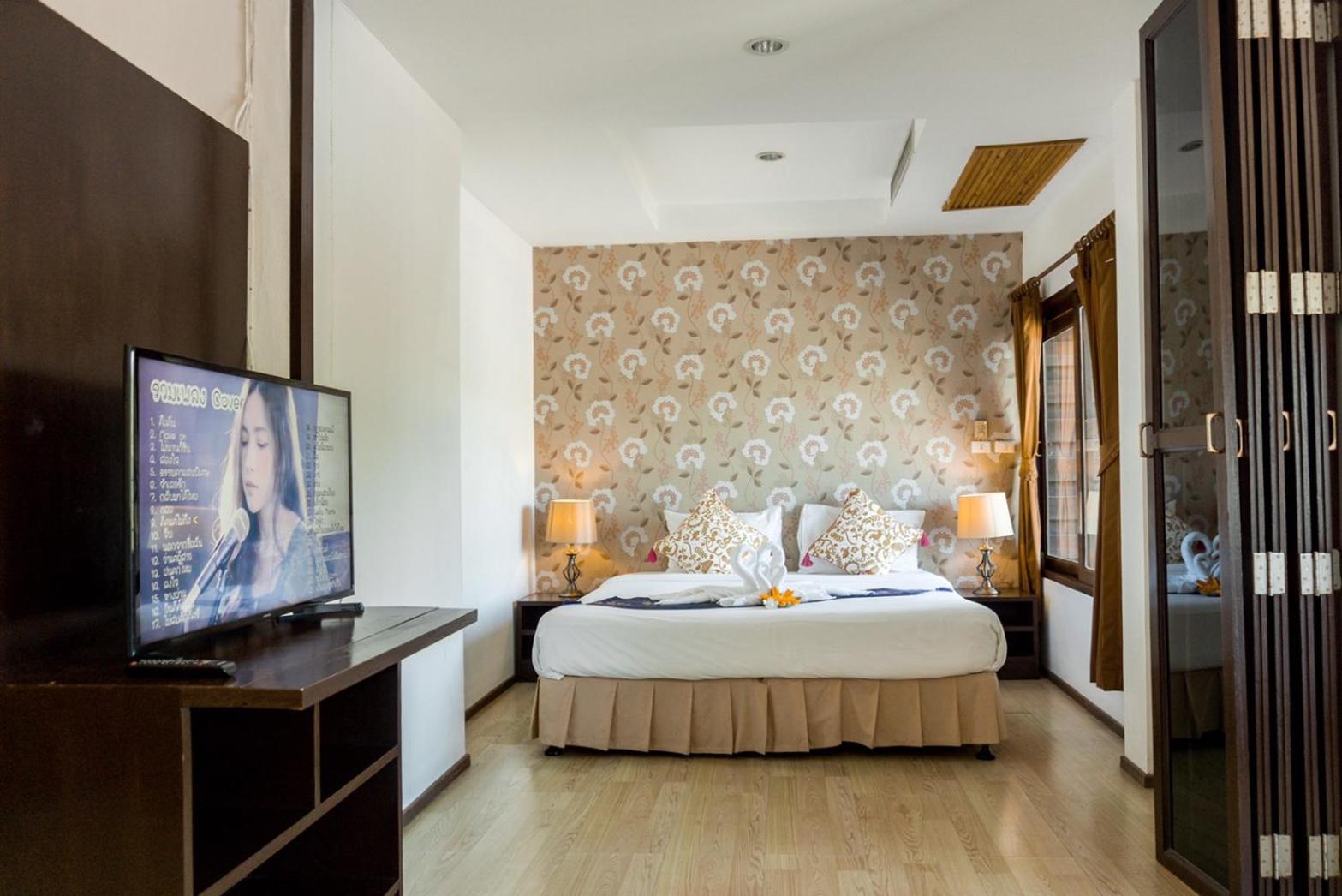 Deluxe Double Room - Photo 1
