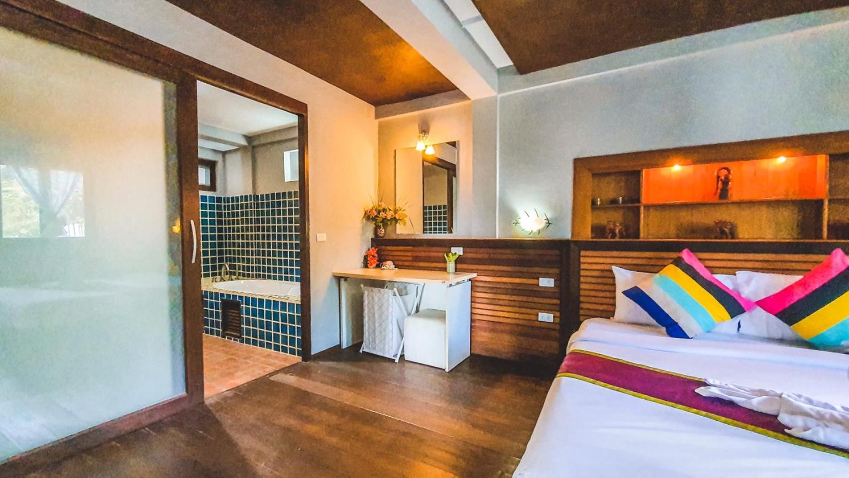 Two-Bedroom Villa - Photo 8