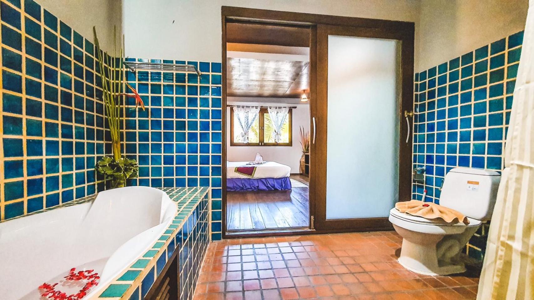 Two-Bedroom Villa - Photo 35