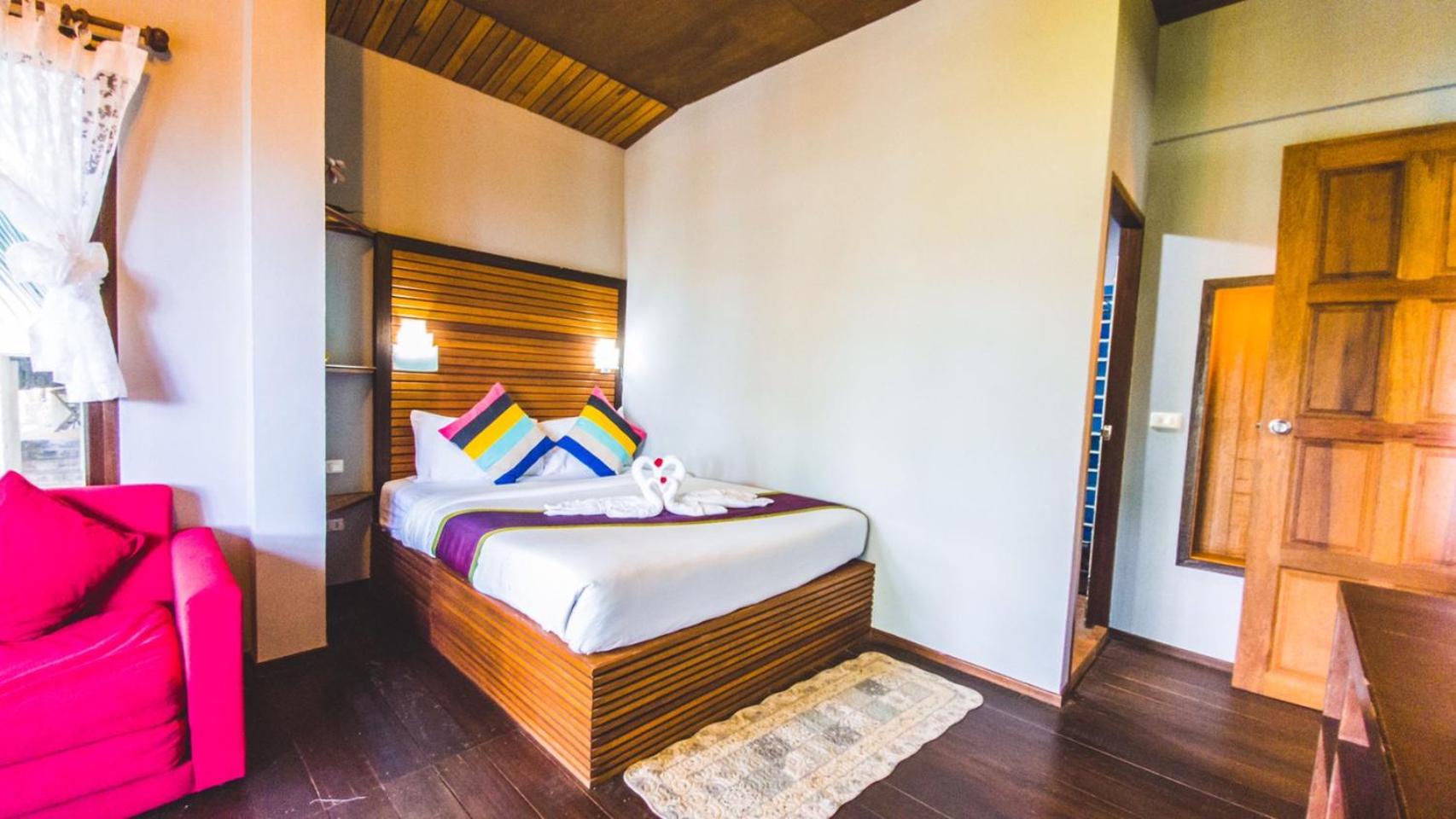 Two-Bedroom Villa - Photo 18