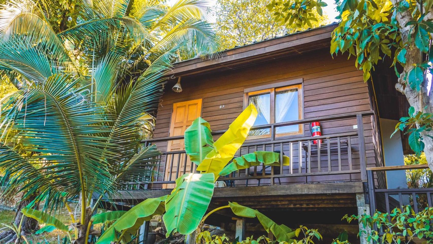 Deluxe Bungalow - Photo 8
