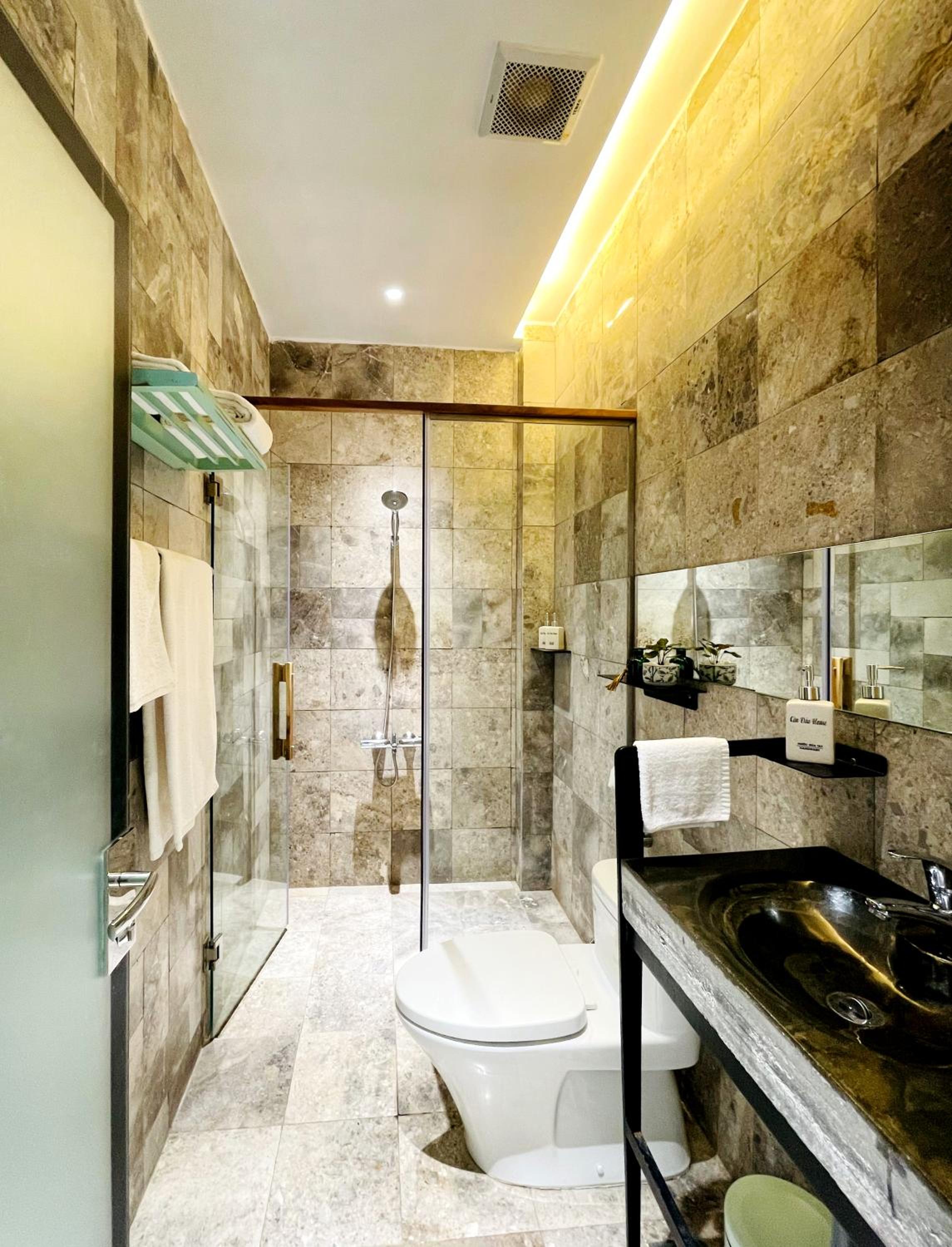 Double Room - Photo 11