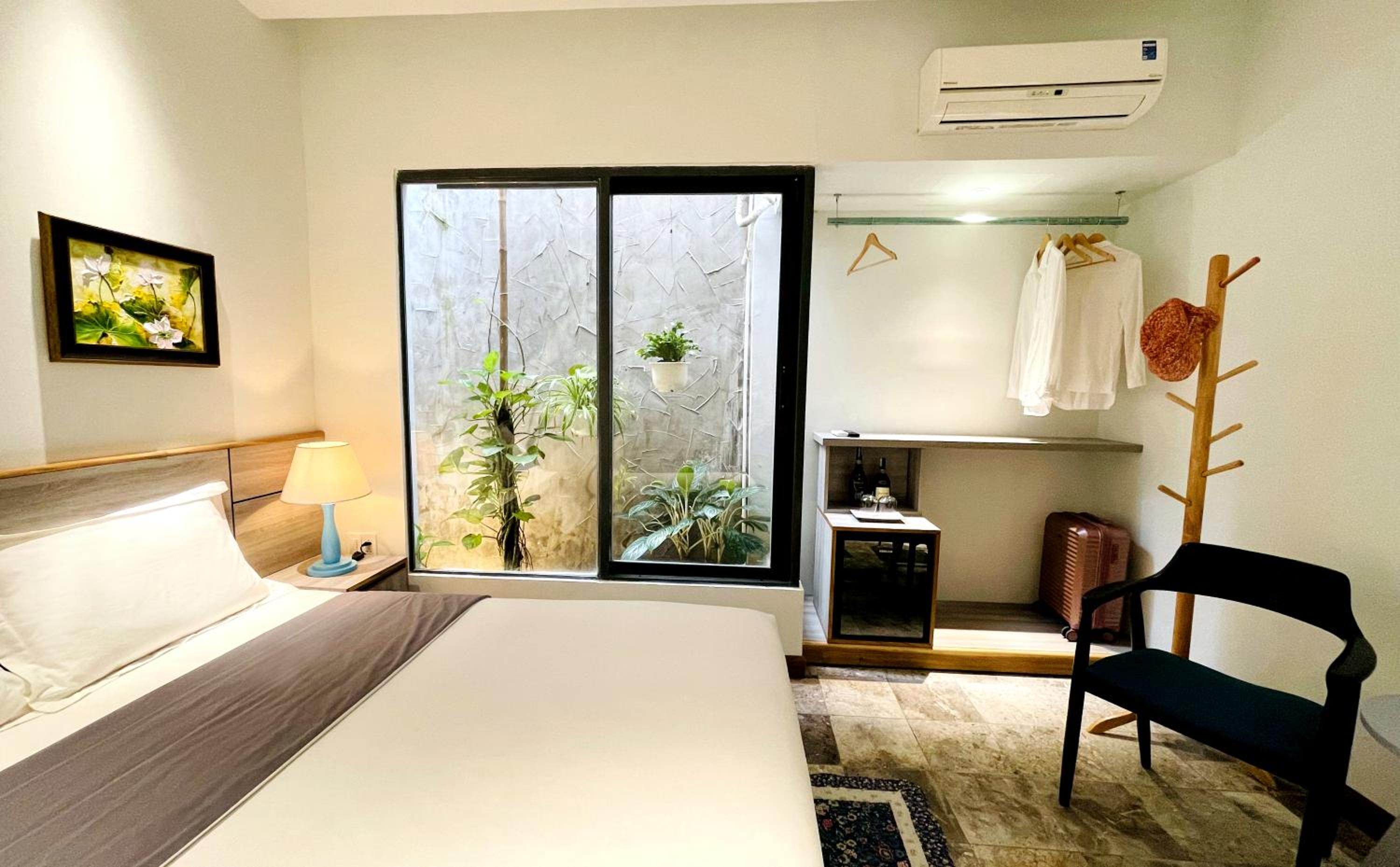 Double Room - Photo 15