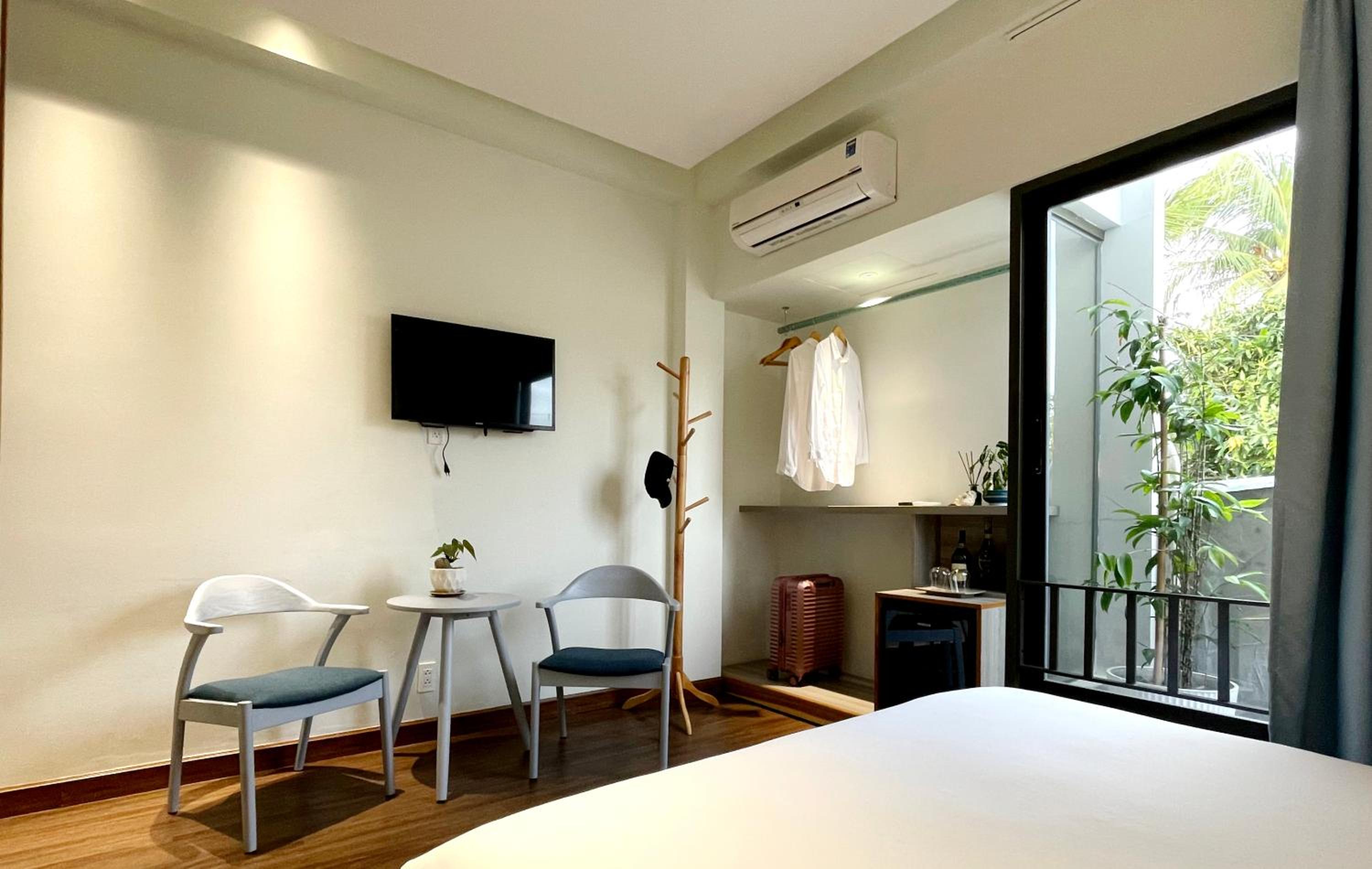 Double Room - Photo 9
