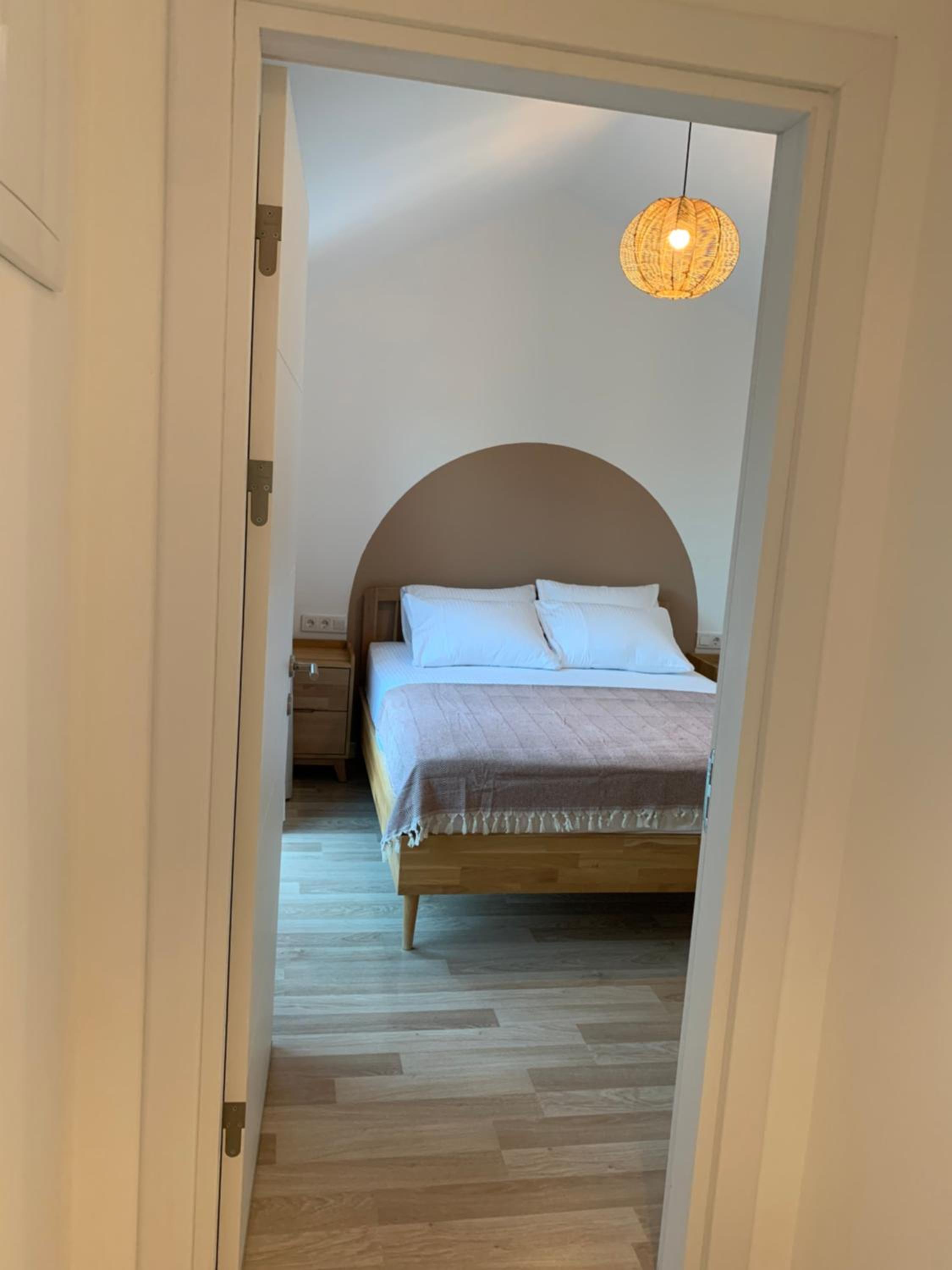 Deluxe Double Room with Jacuzzi - Photo 4