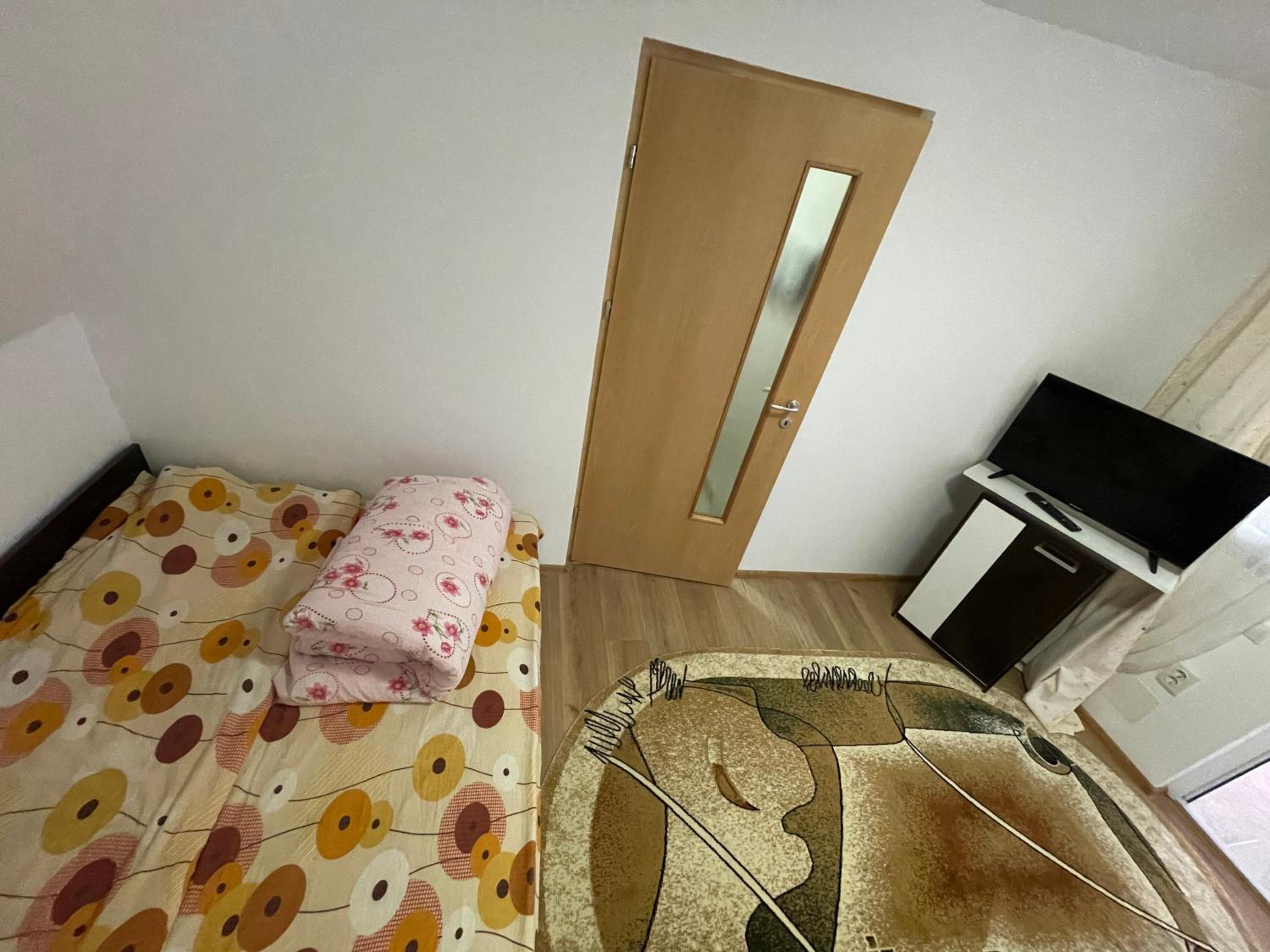 Economy Double Room - Photo 2