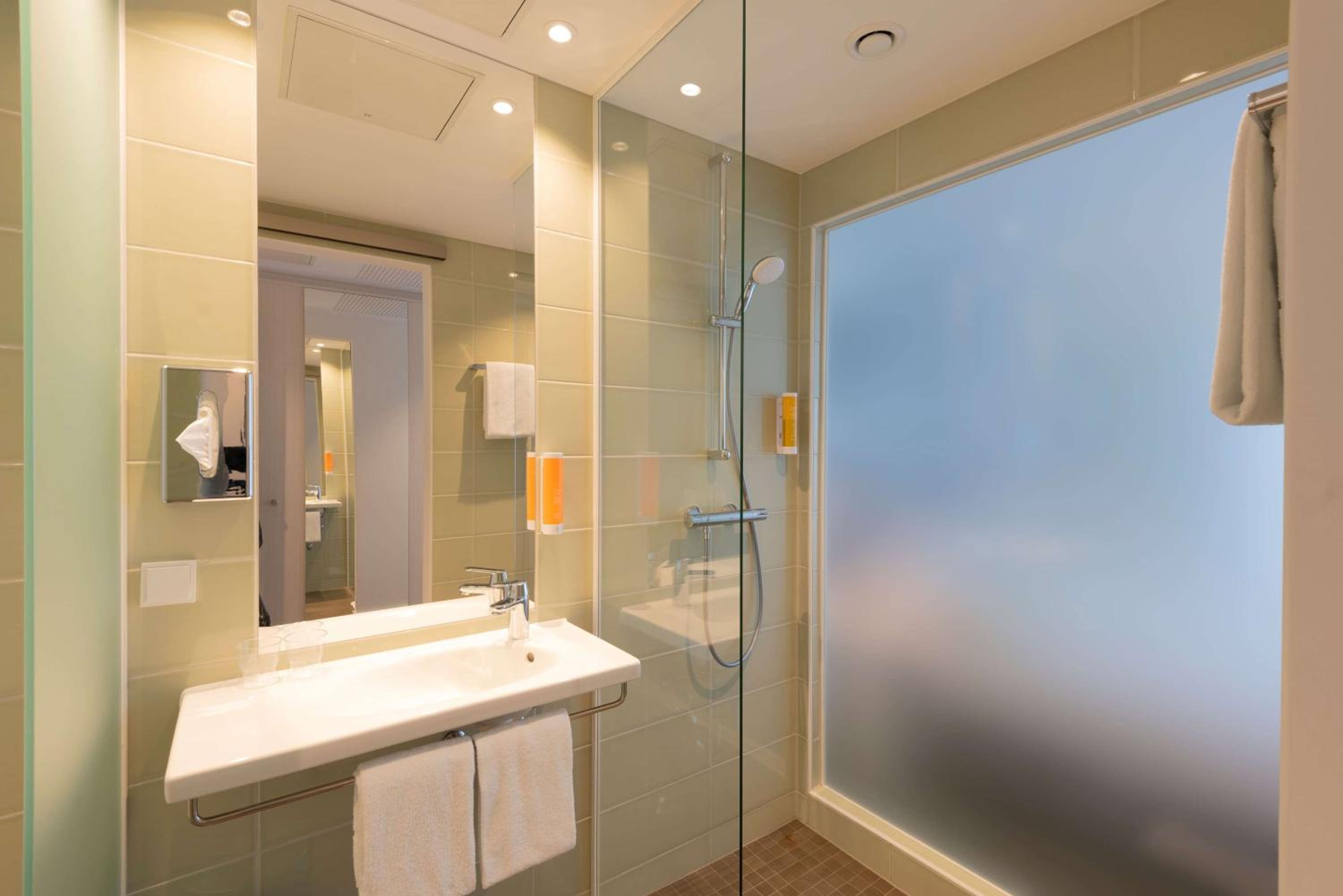 Double Room - Photo 7