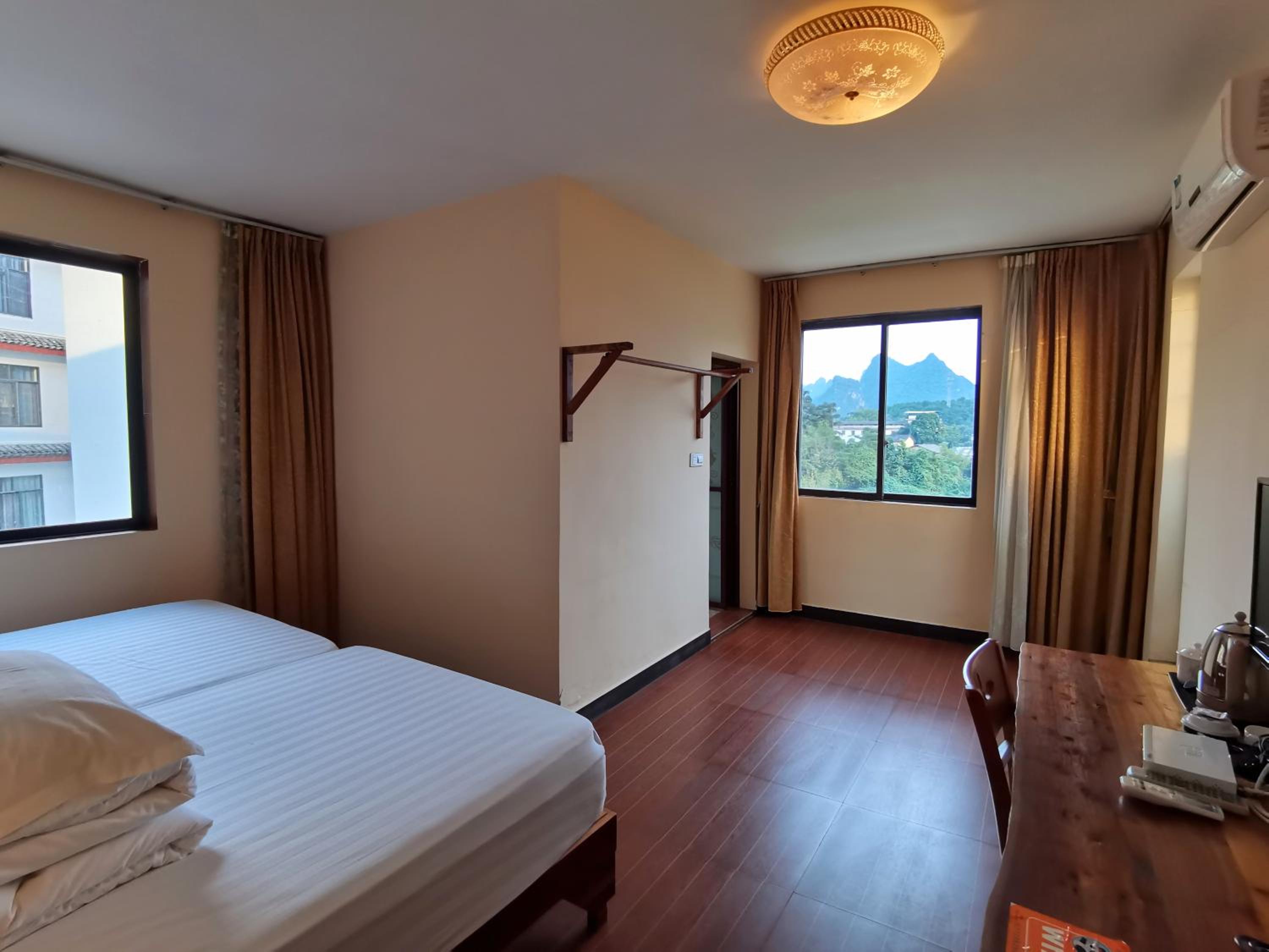 Standard Twin Room photo 2