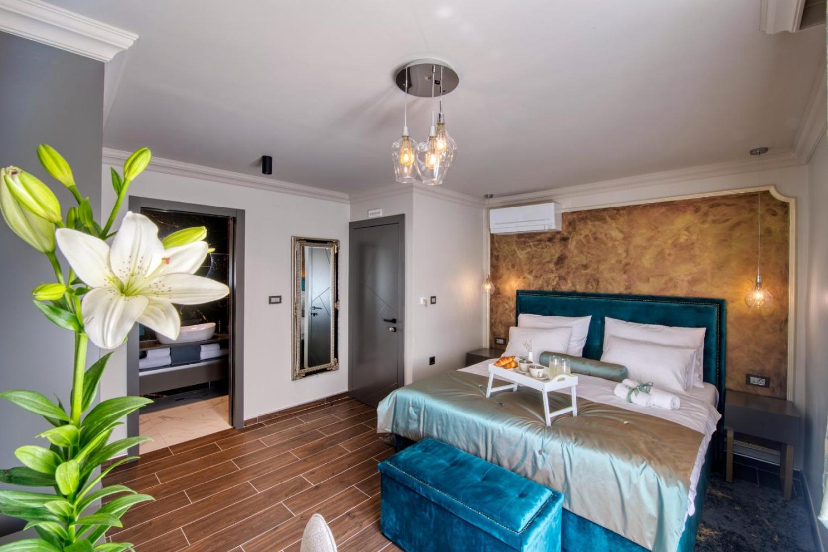Double Room with Private Bathroom - Photo 20