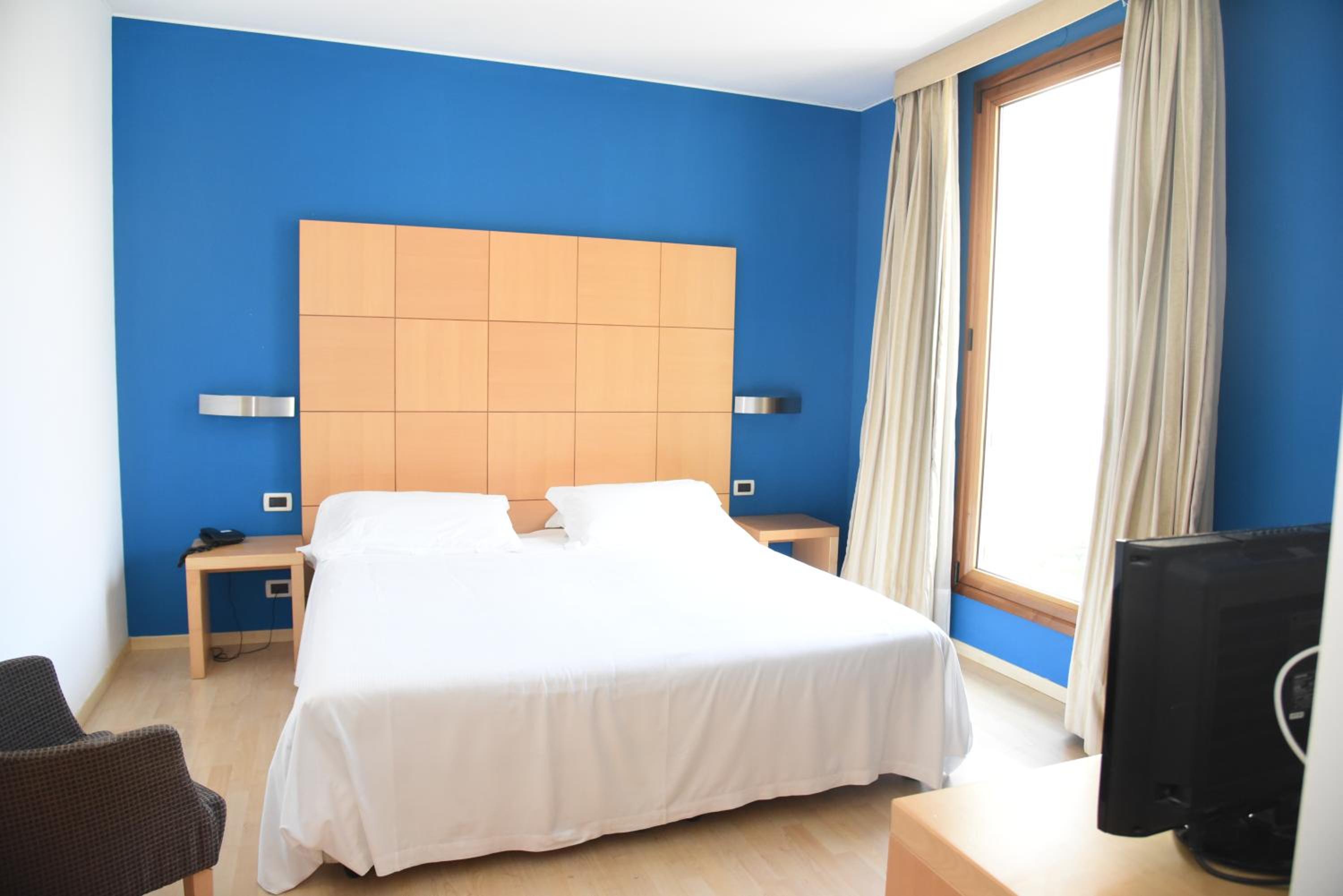 Superior Double or Twin Room - Photo 1