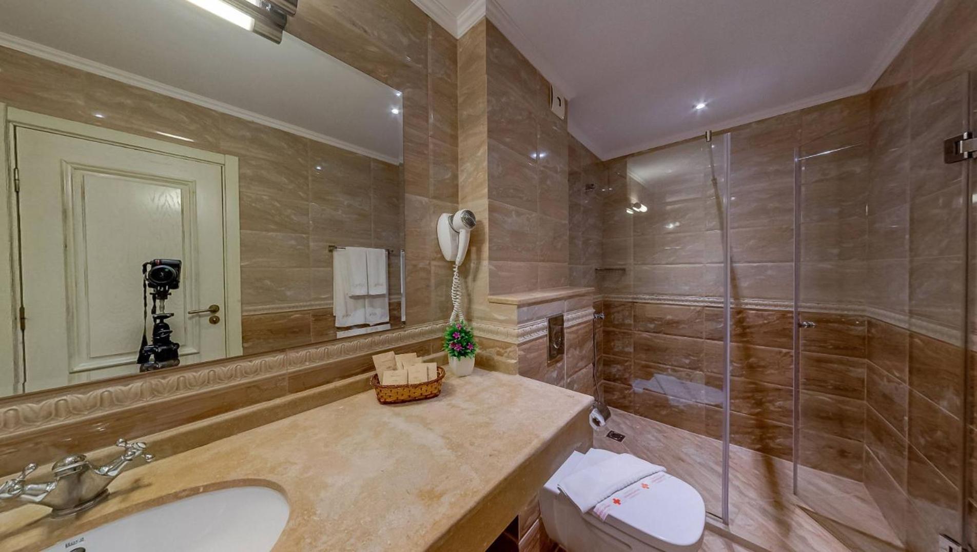Studio with Sea View (2 Adults + 2 Children) - Photo 2